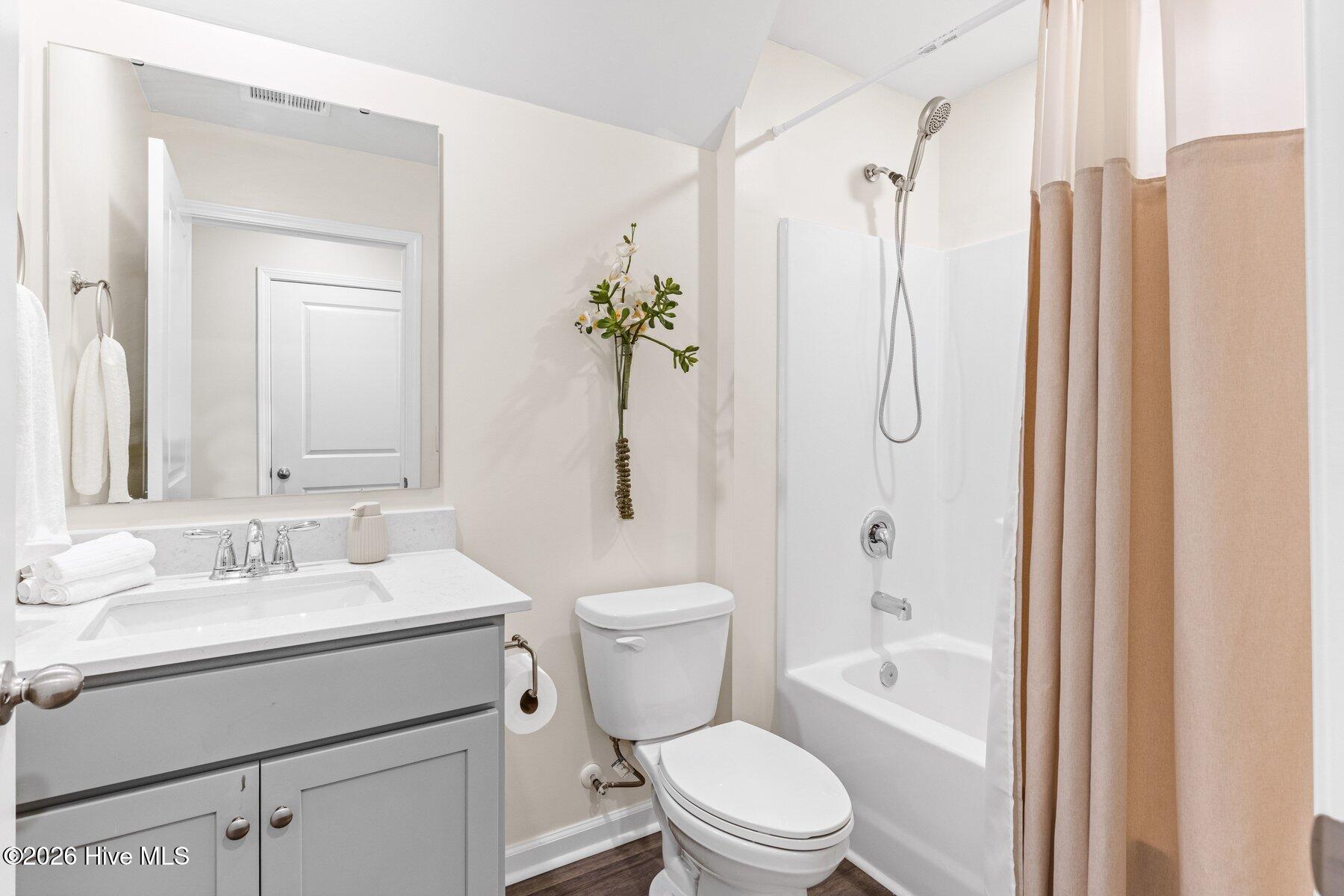 100558018 | Photo 20