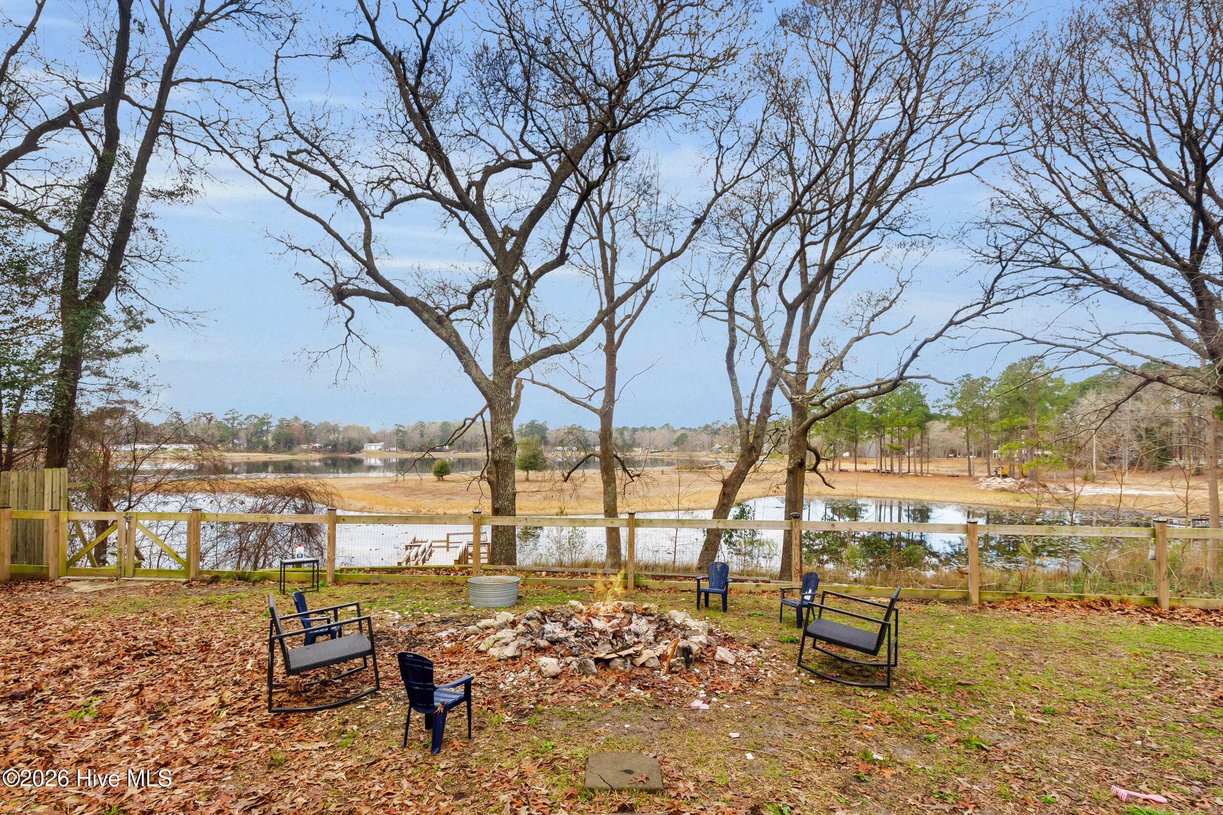 100560236 | Photo 28