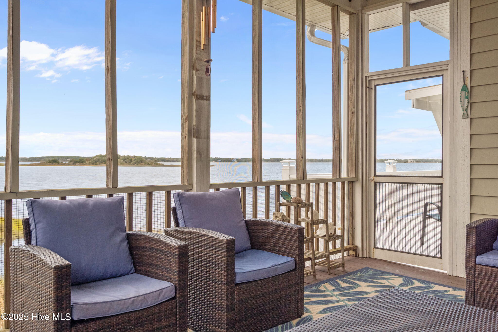 100539453 | Photo 23