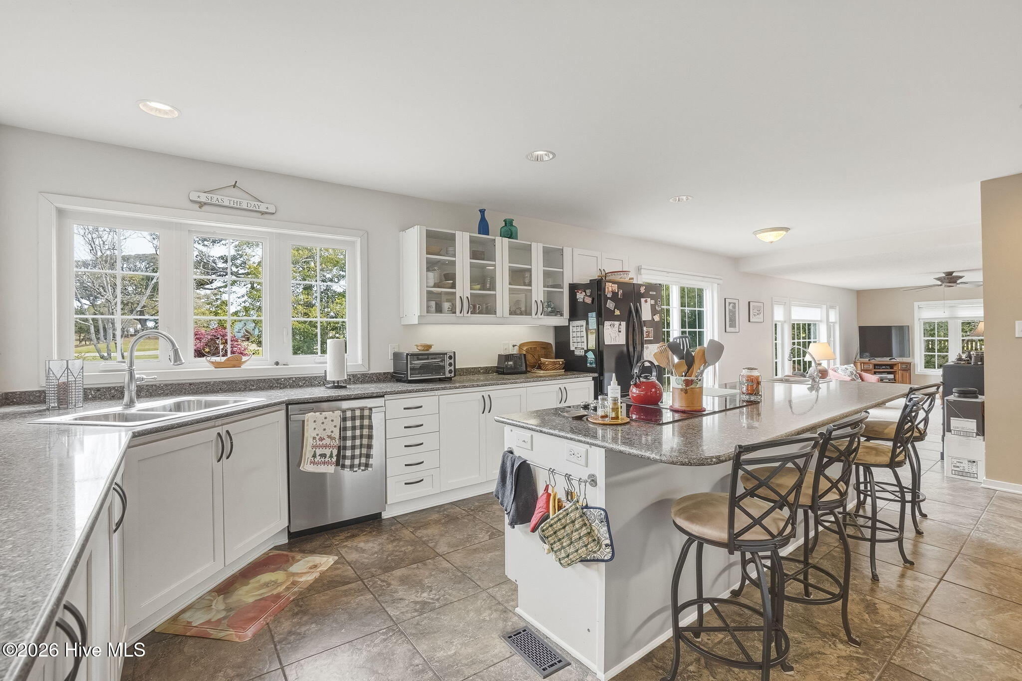 105 Laurel Court,Pine Knoll Shores