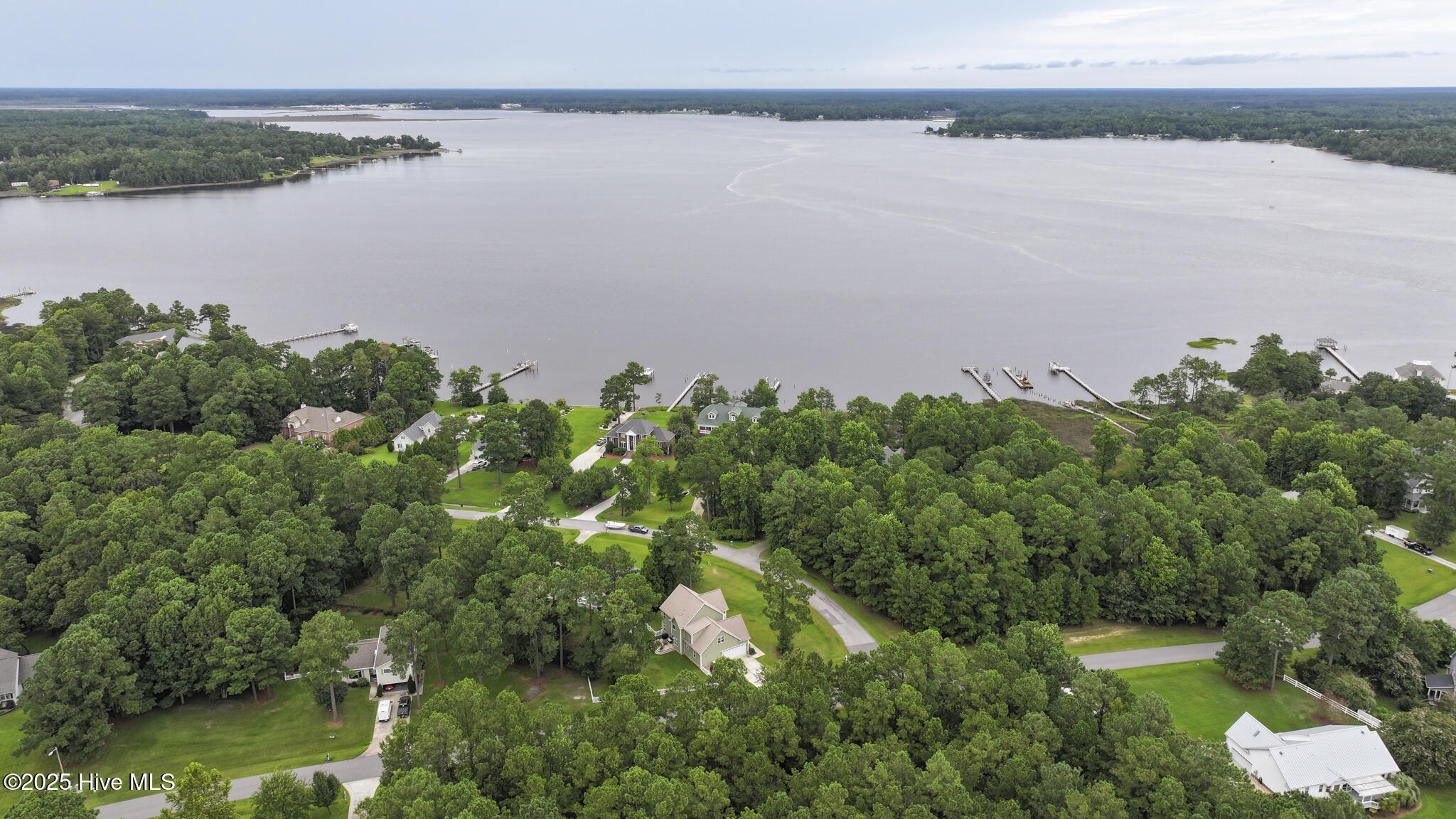 100513900 | Photo 63