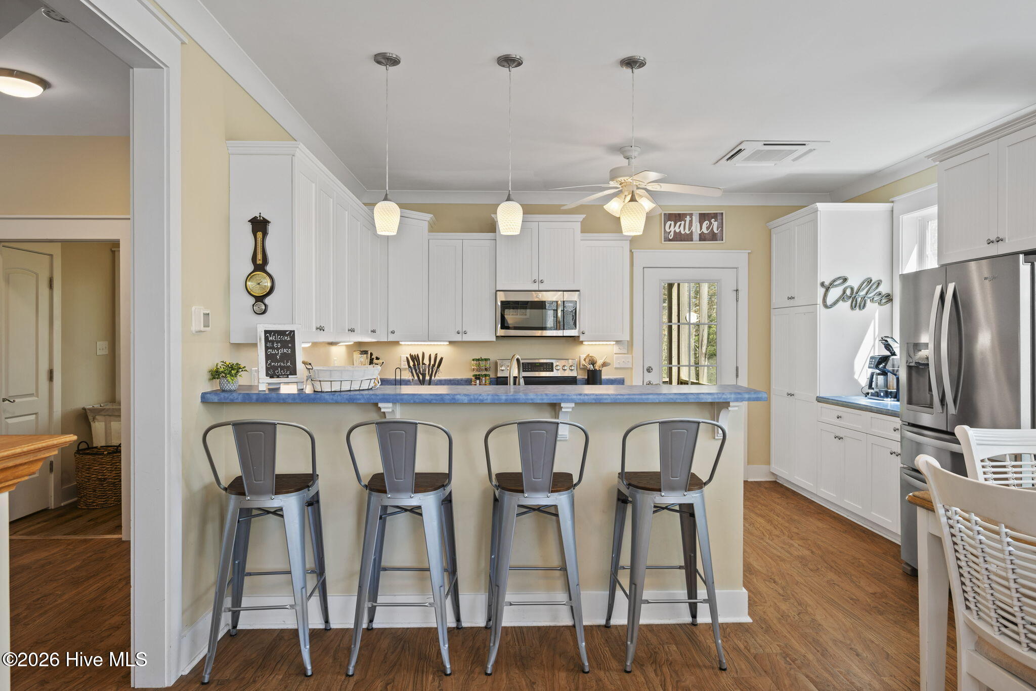 100565691 | Photo 12