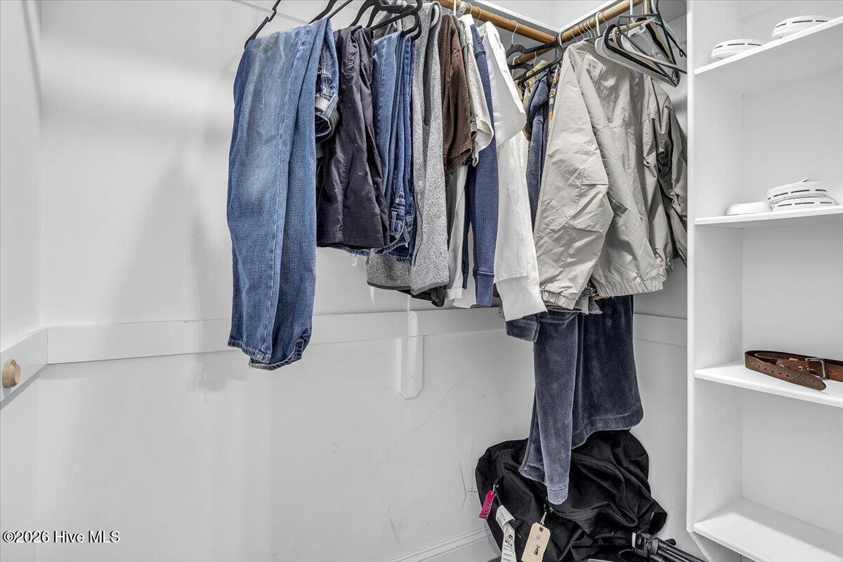 100553155 | Photo 29