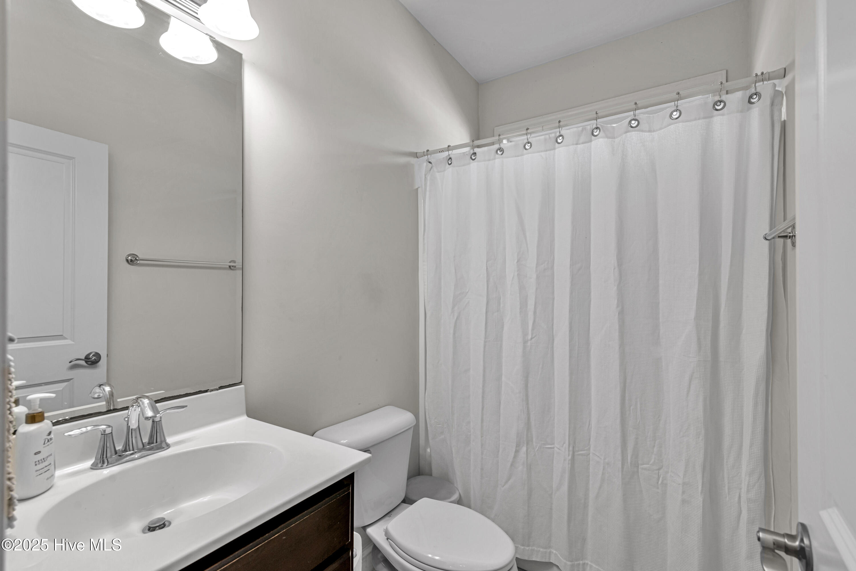 100545574 | Photo 25