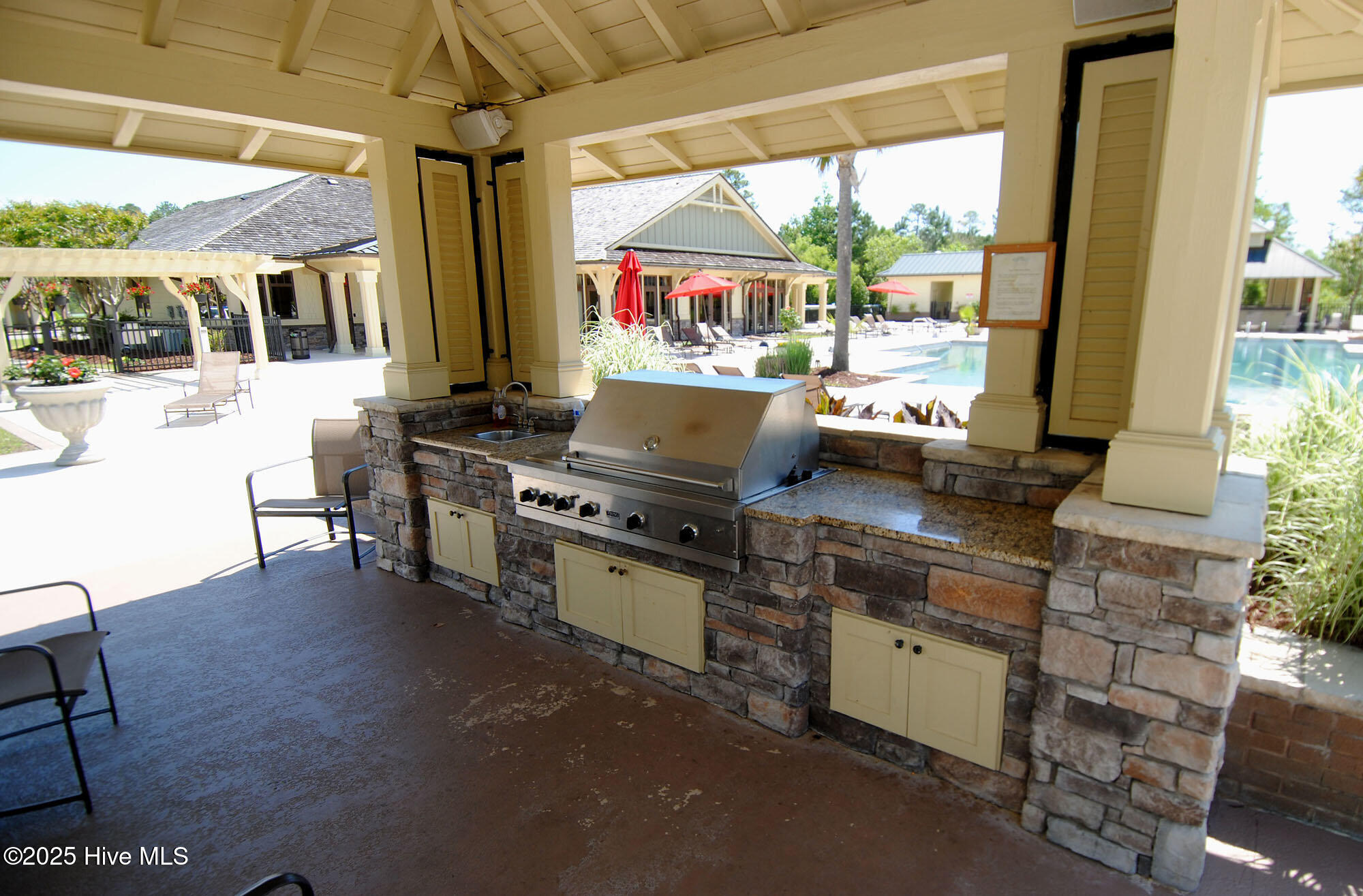 100536723 | Photo 49