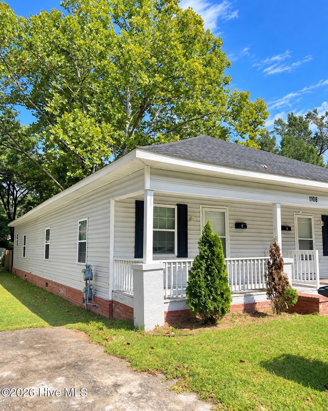 1108 4th, Greenville, North Carolina, 2 Bedroom Bedrooms, 4 Room Rooms,1 BathroomBathrooms,Duplex,For sale,4th,100605246 1108 4th, Greenville, North Carolina, 2 Bedroom Bedrooms, 4 Room Rooms,1 BathroomBathrooms,Duplex,For sale,4th,100605246