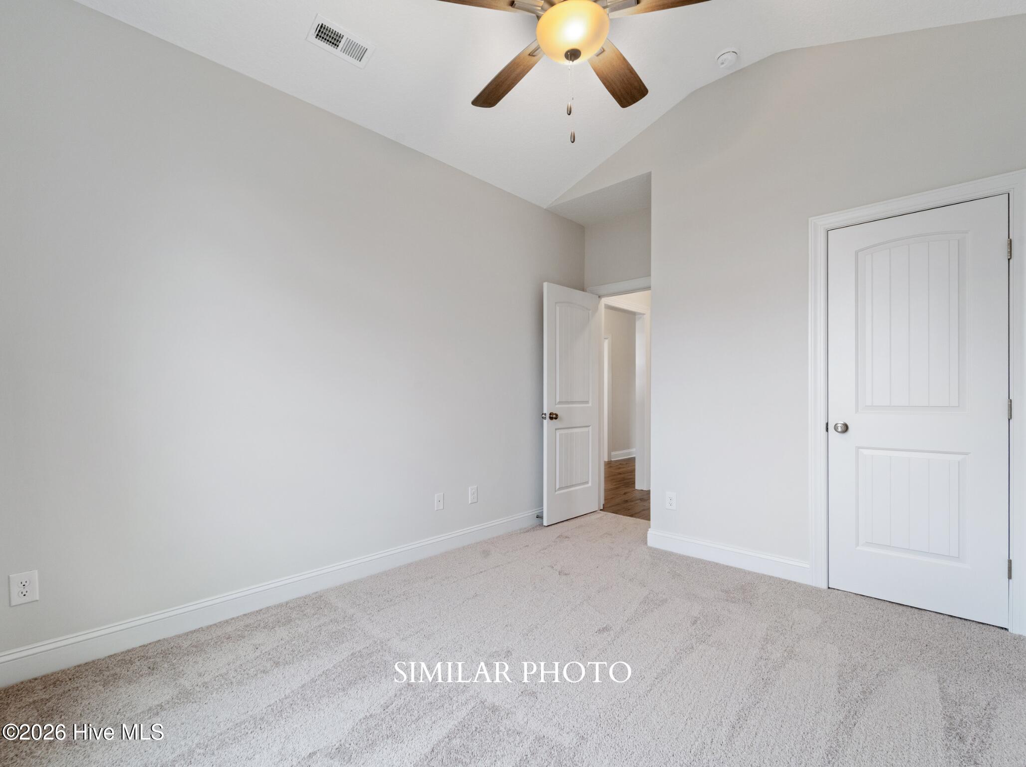 100567506 | Photo 21