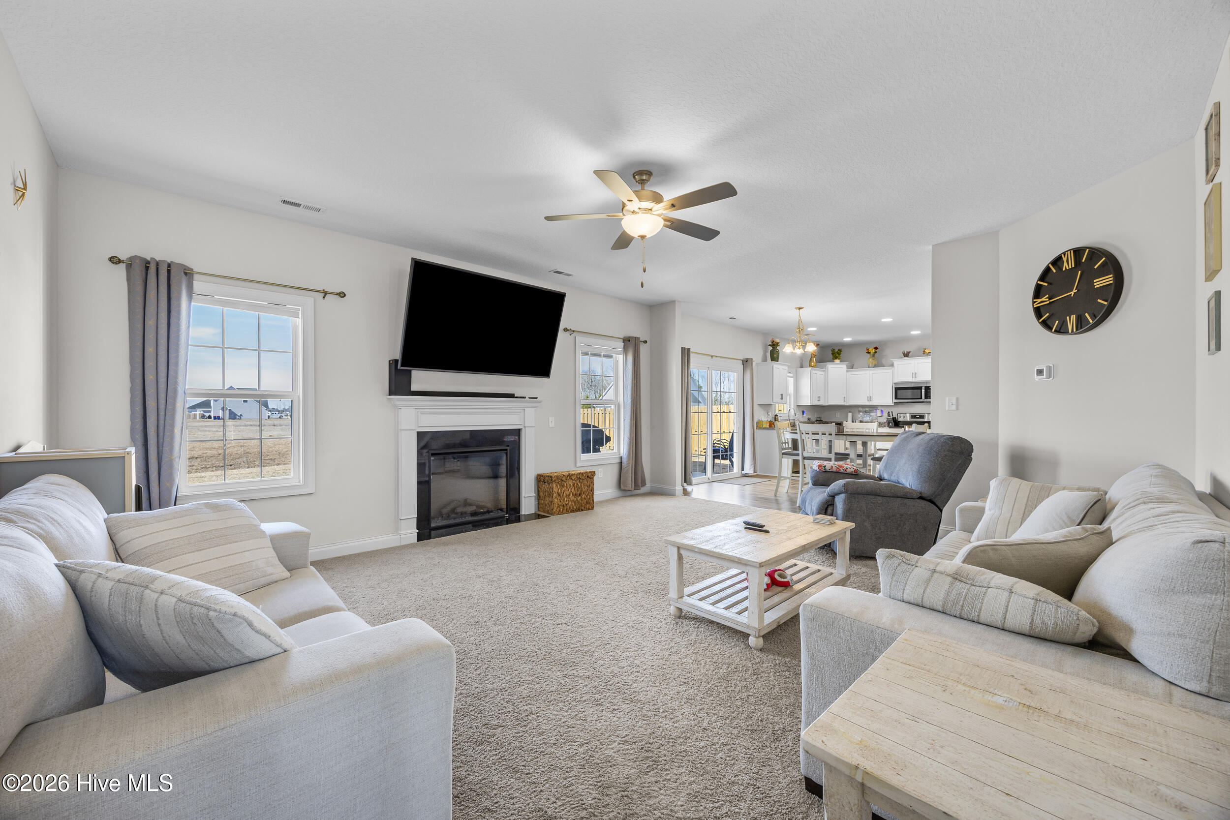 100555729 | Photo 20