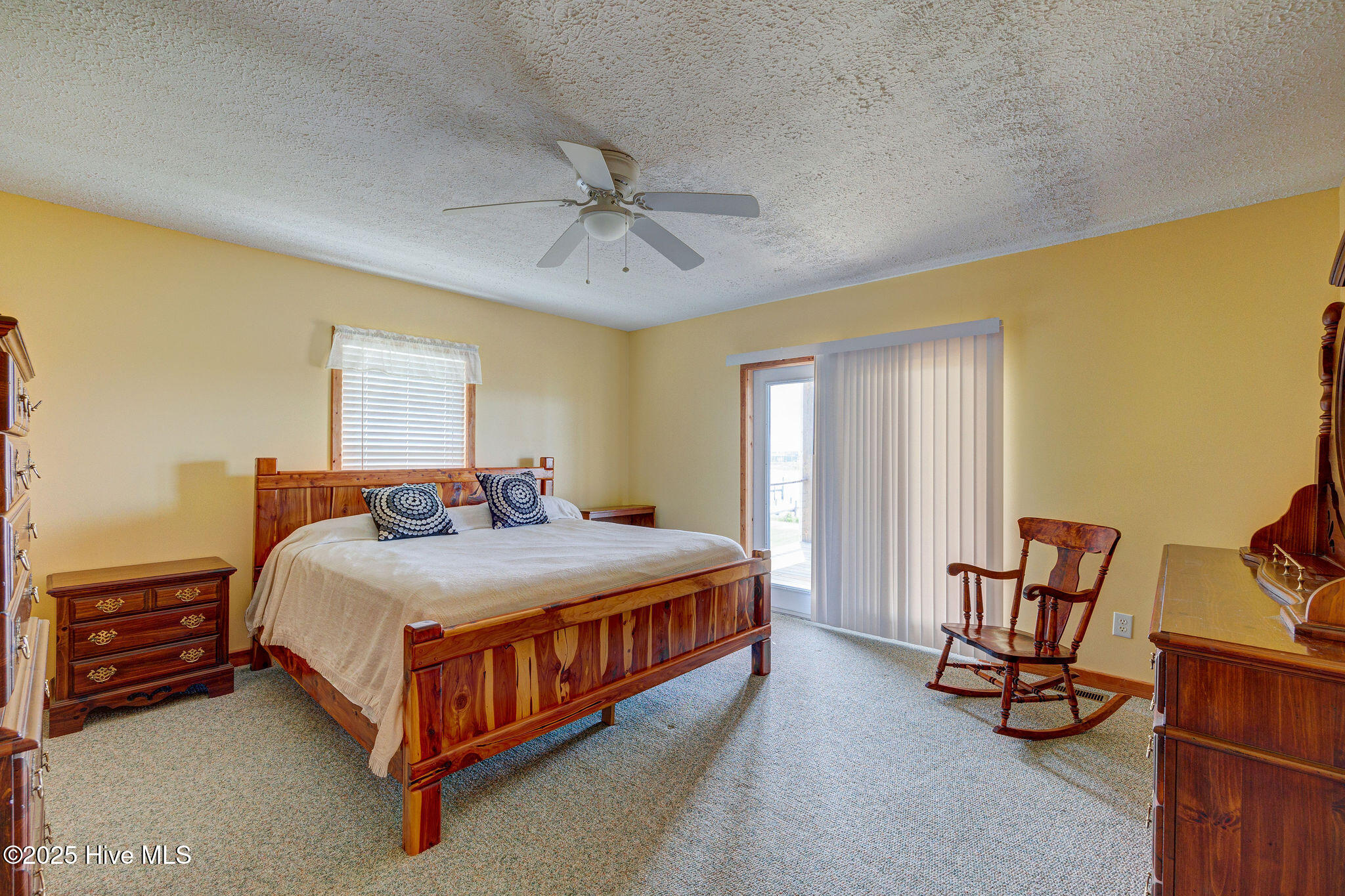 100505826 | Photo 34