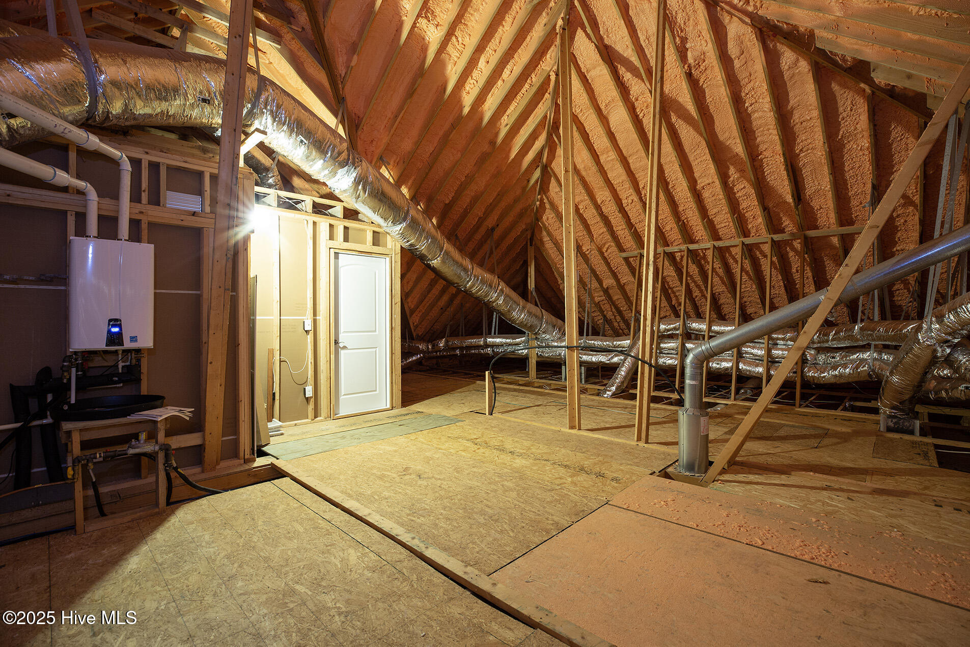 100556749 | Photo 49