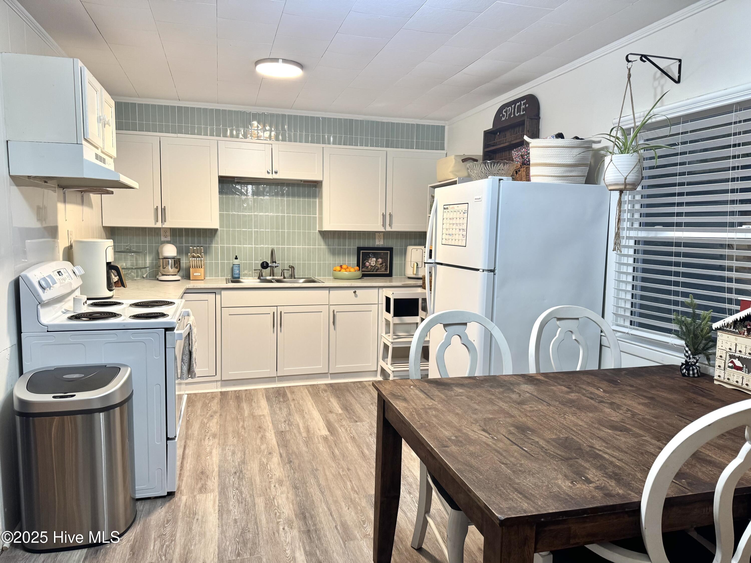 921 N Yaupon Terrace A,Morehead City