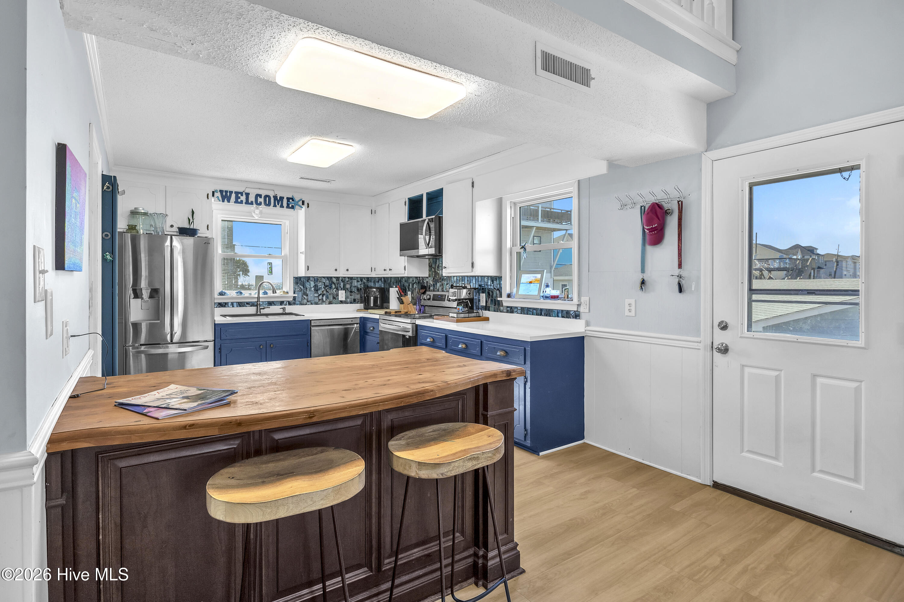 100545585 | Photo 14