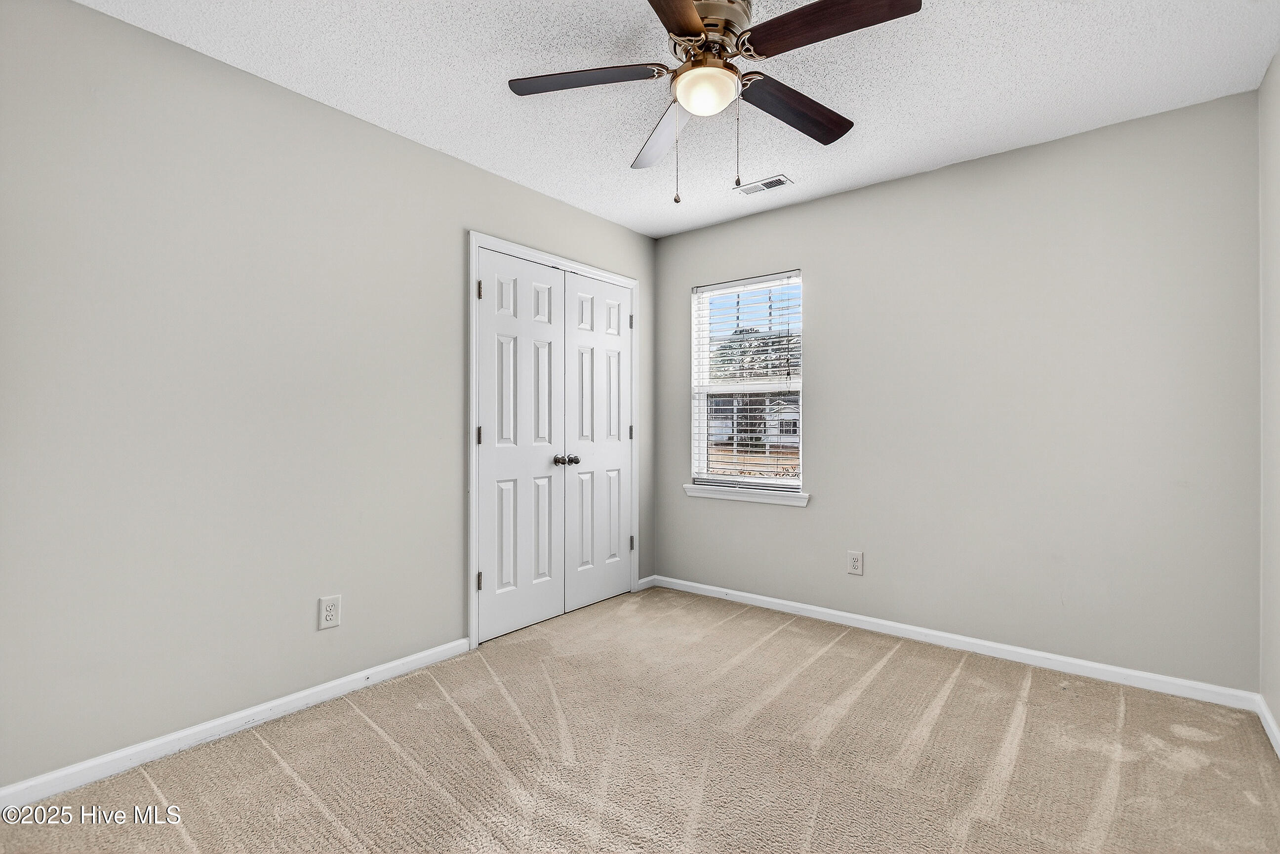 100546986 | Photo 17