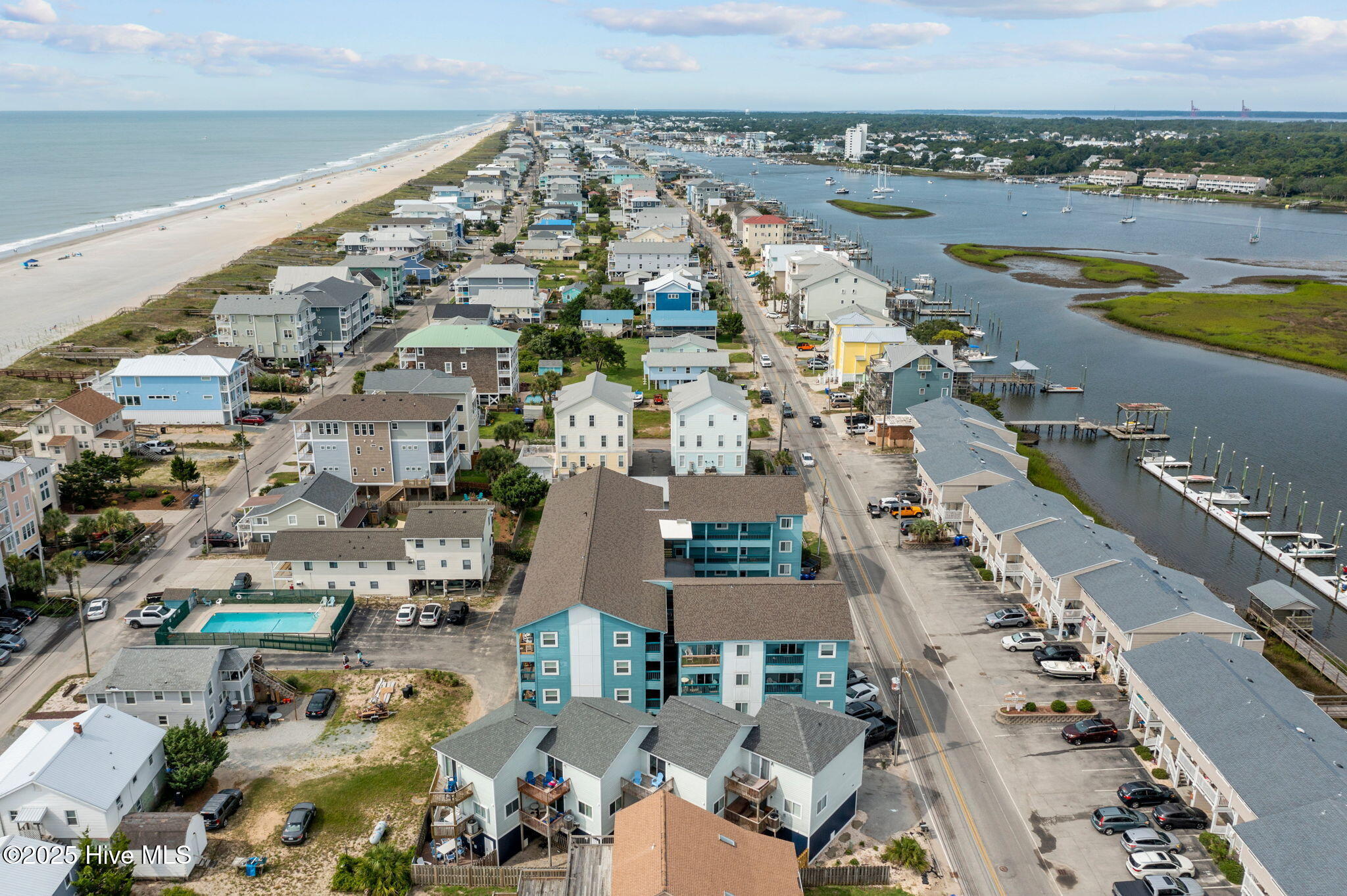 100531812 | Photo 43