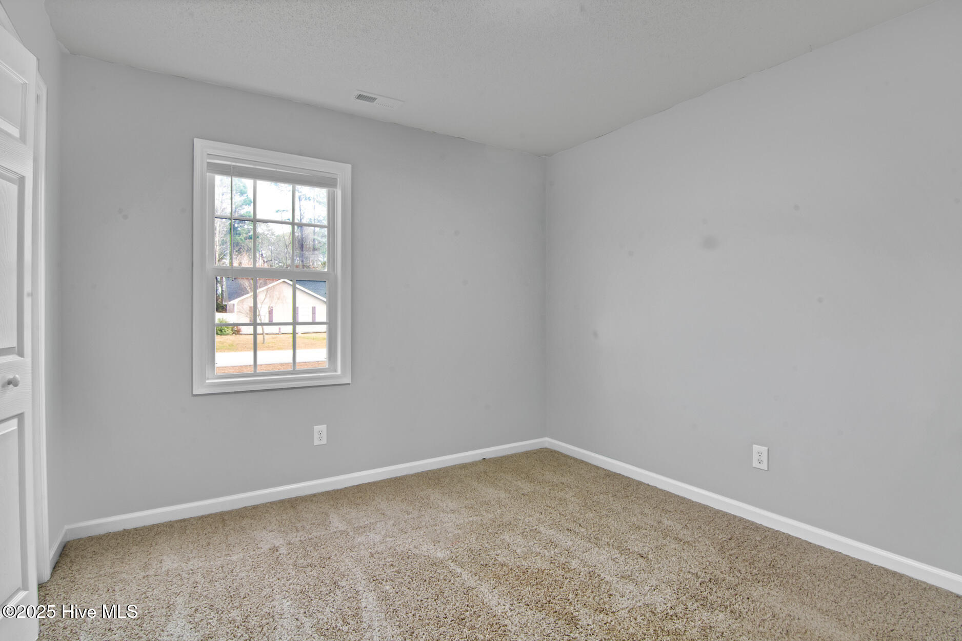 100547200 | Photo 10