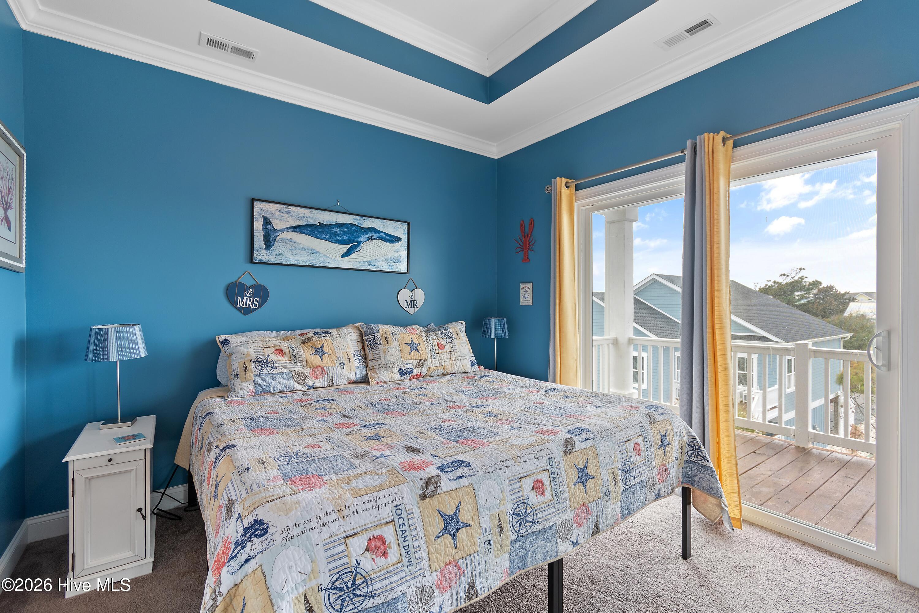 100555702 | Photo 40