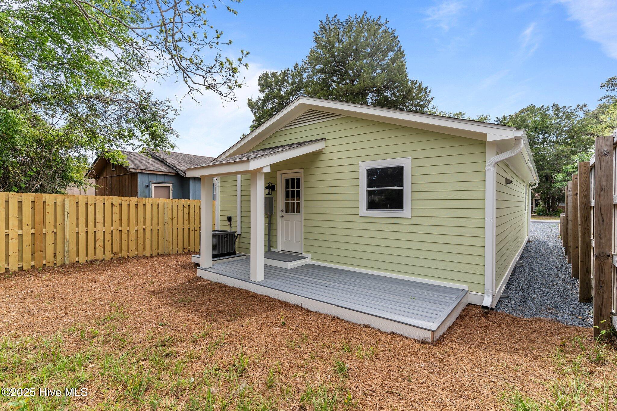 100503074 | Photo 10