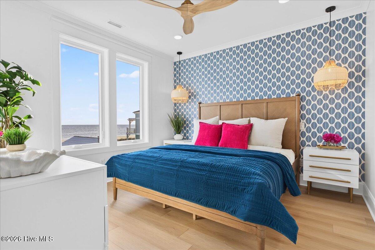 100543299 | Photo 55