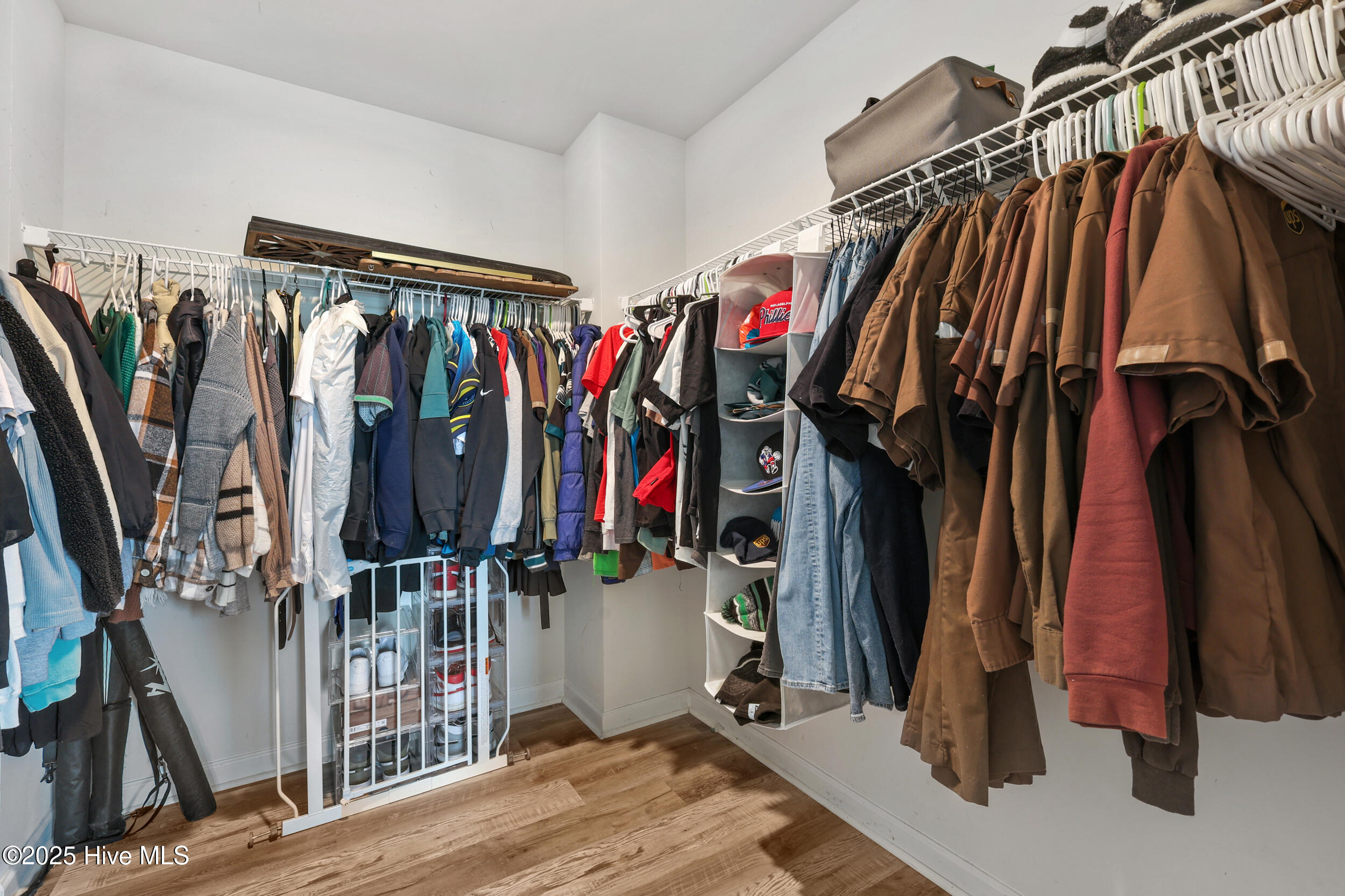 100554795 | Photo 24