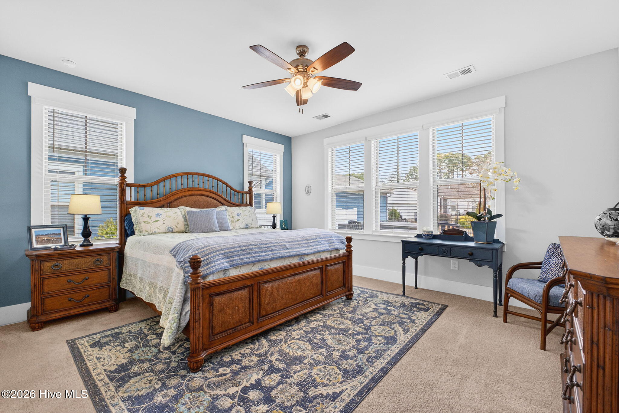 100553997 | Photo 25