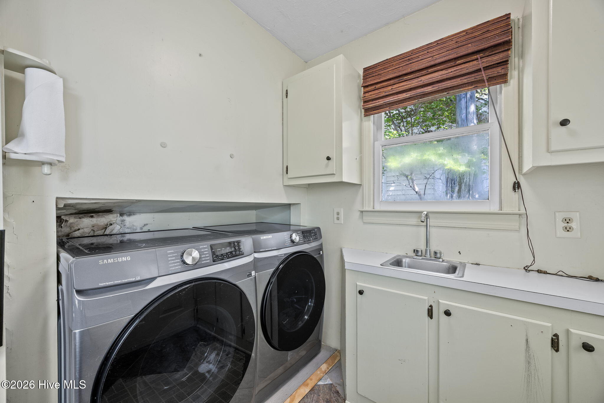 2812 Evans Street, Morehead City, NC, 28557