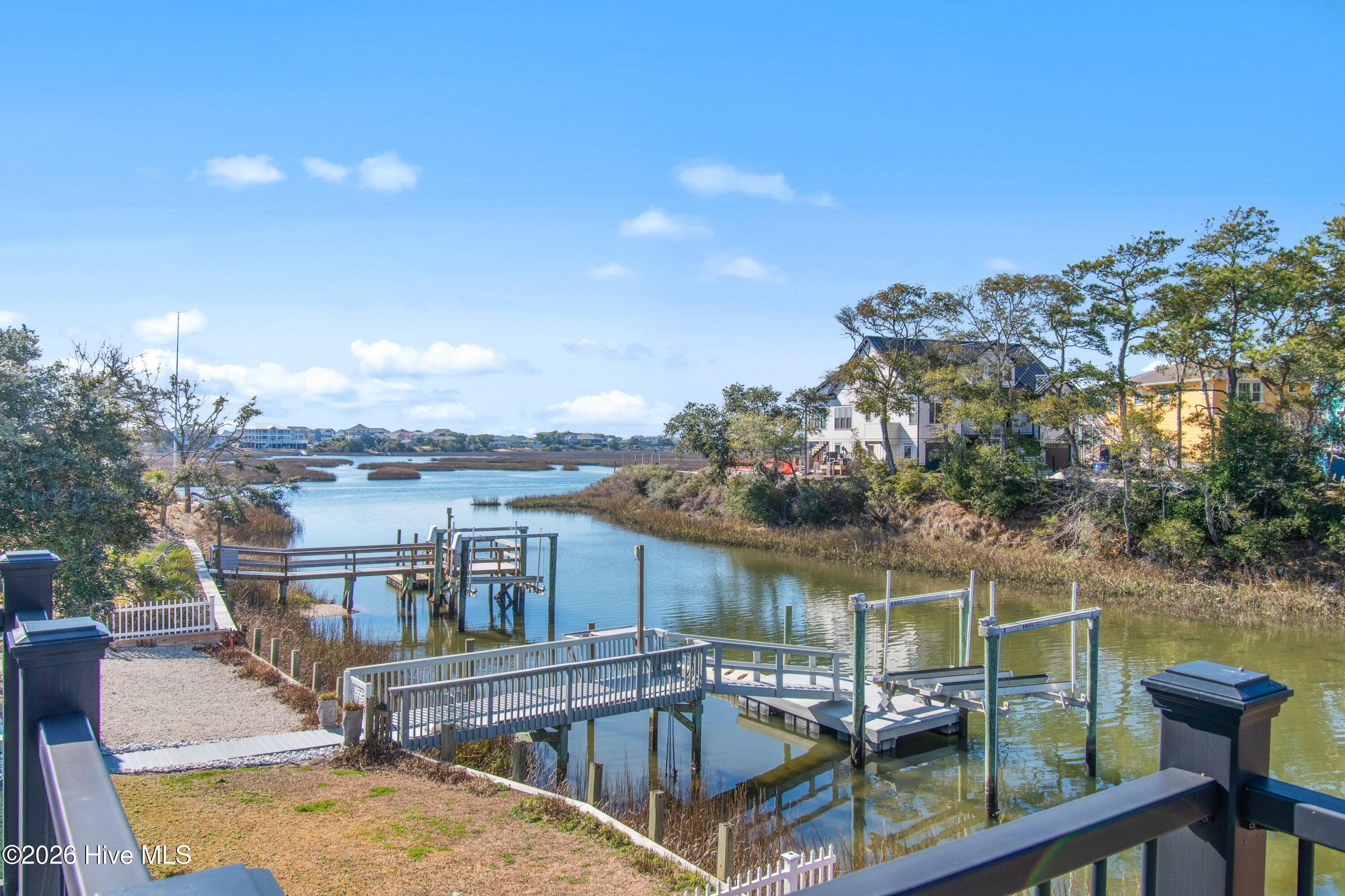 100550998 | Photo 43