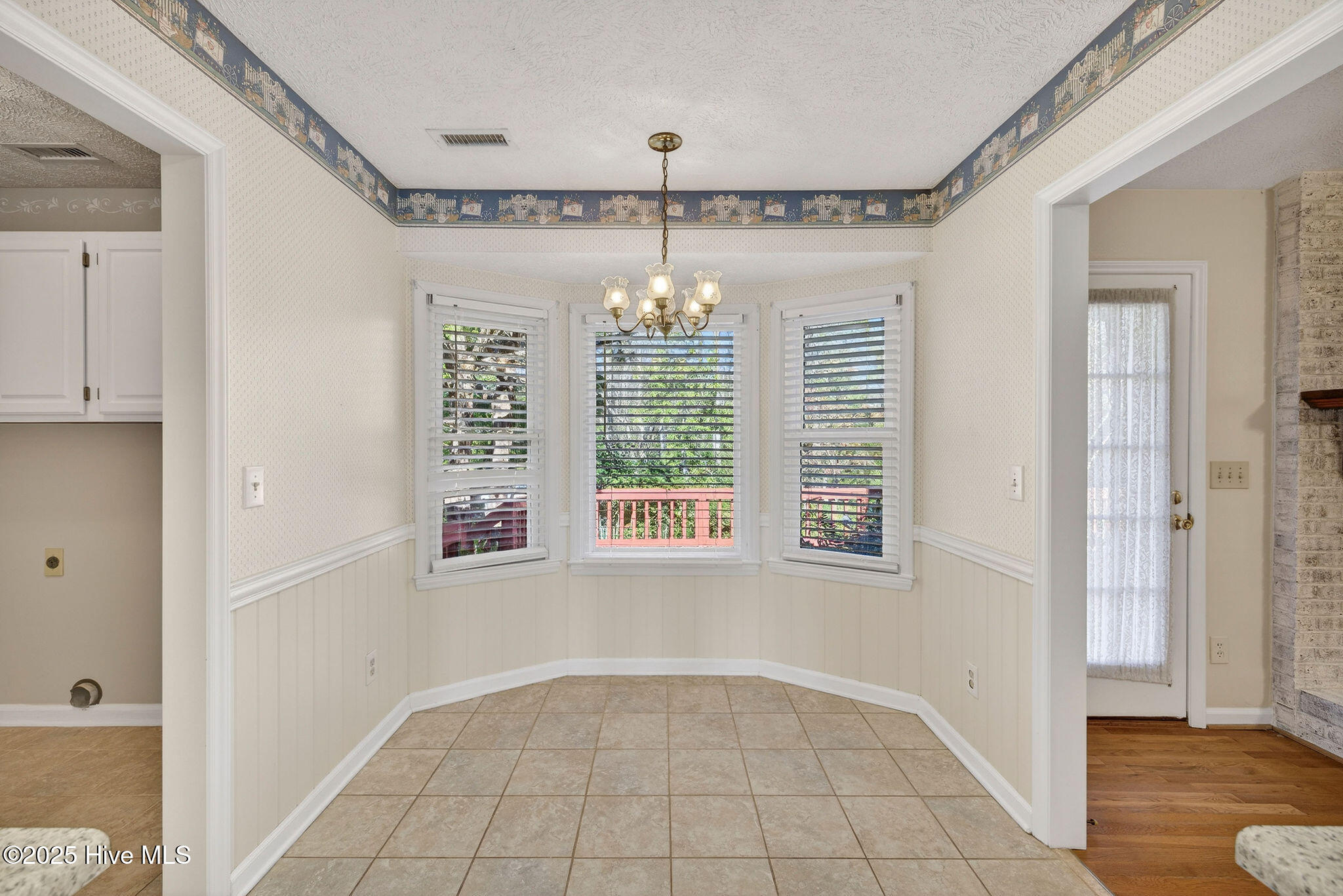 100545478 | Photo 17