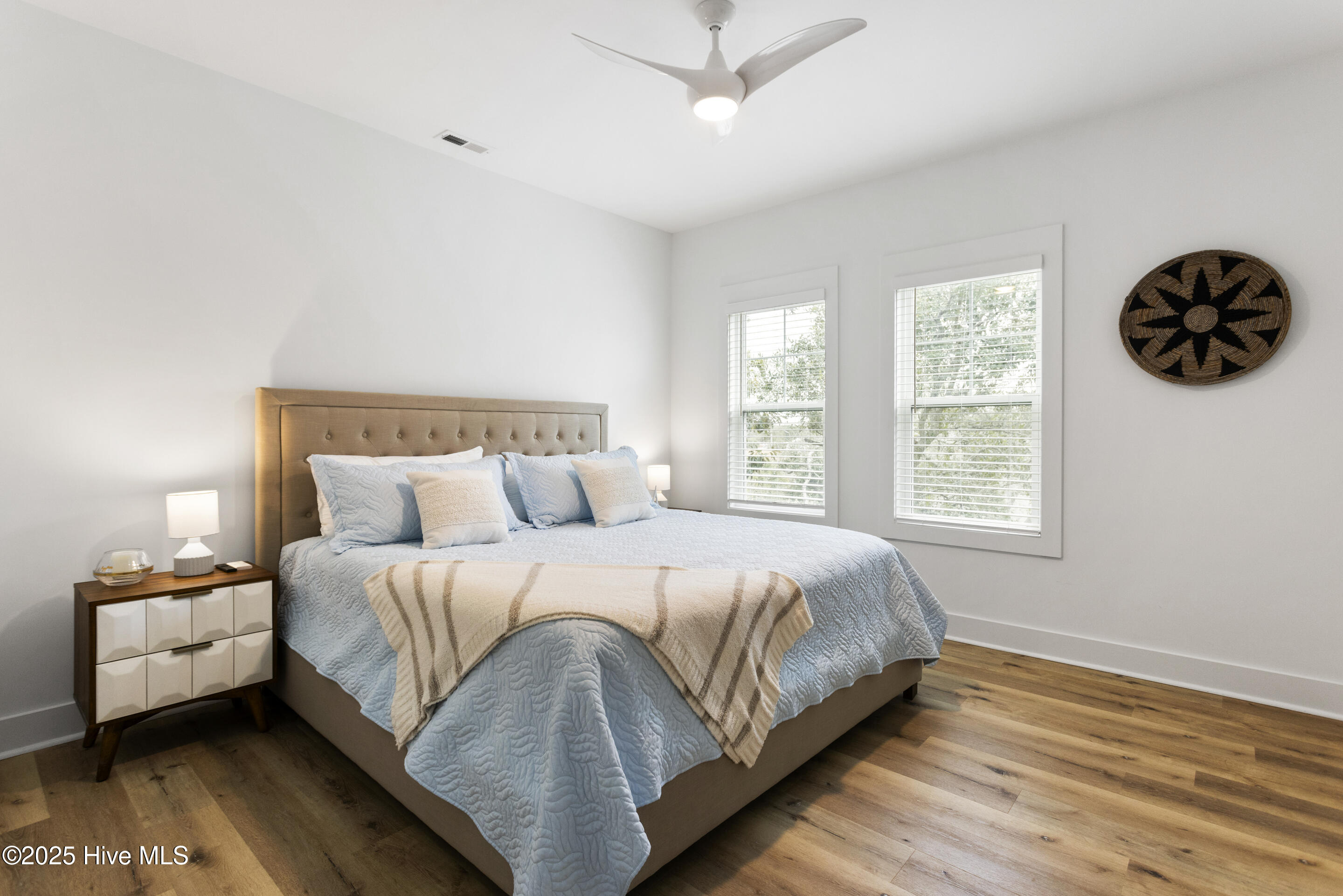 100521314 | Photo 35