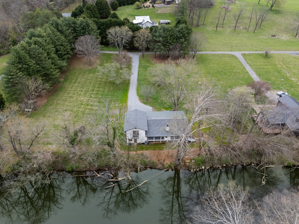 284 Smokeford Road, Murphy, NC 28906 Listing Photo  5