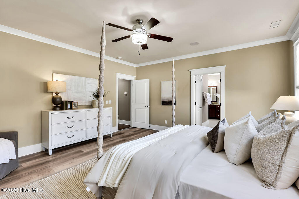 100548295 | Photo 32