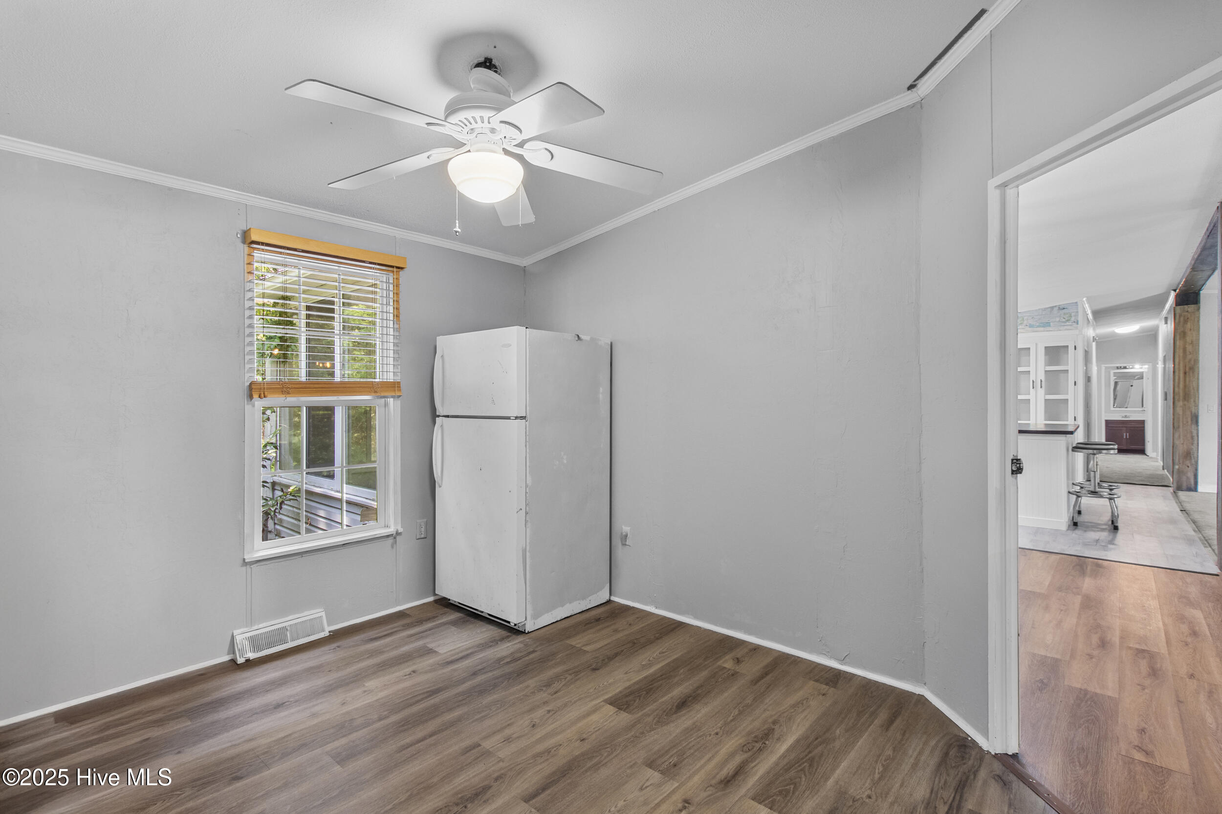 100515334 | Photo 23