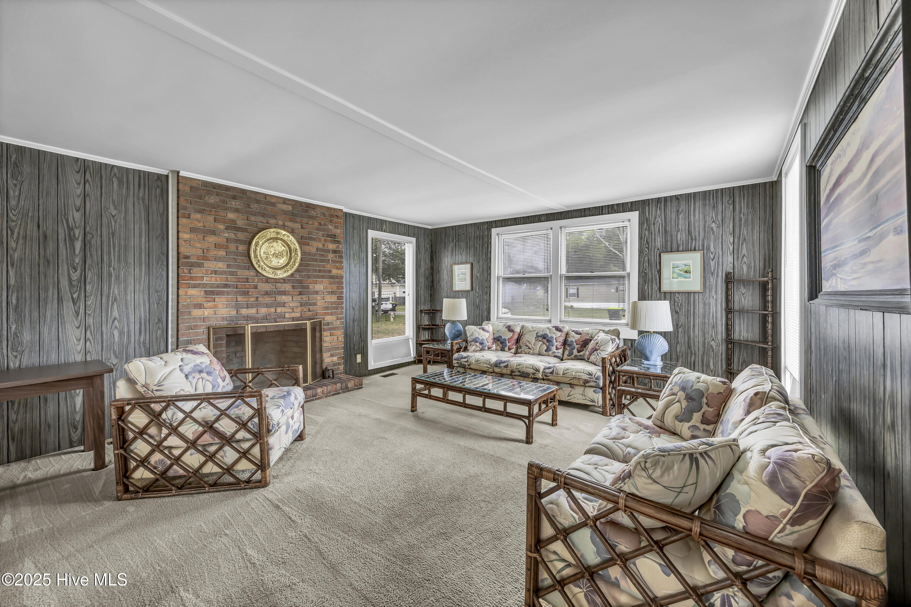 100520708 | Photo 12