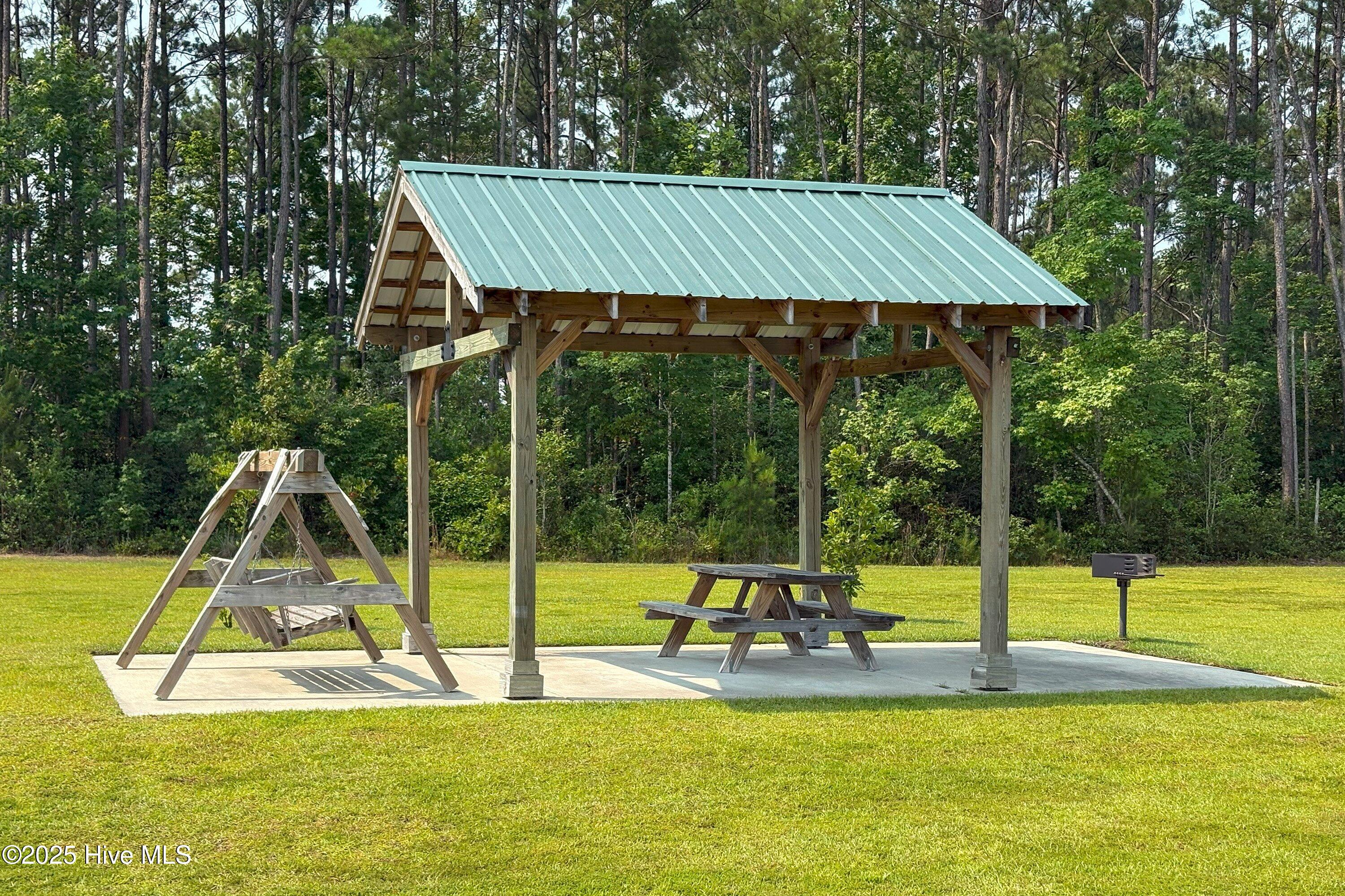 100511892 | Photo 45