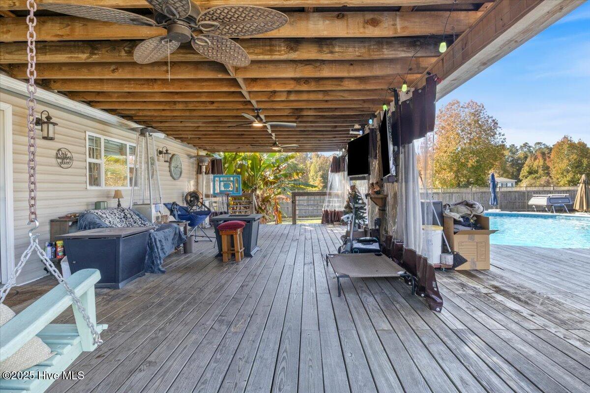 100539175 | Photo 37