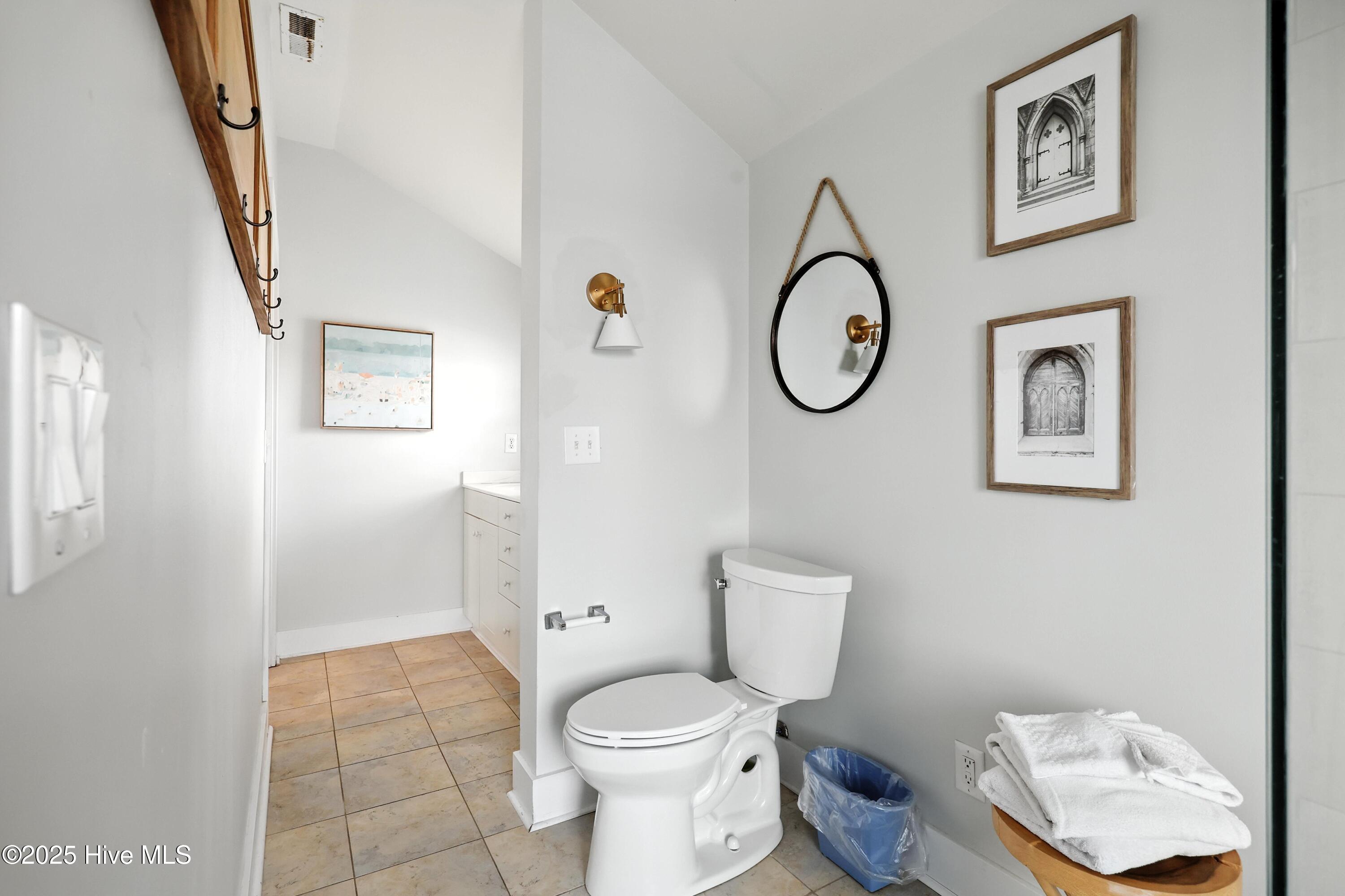 100525482 | Photo 57