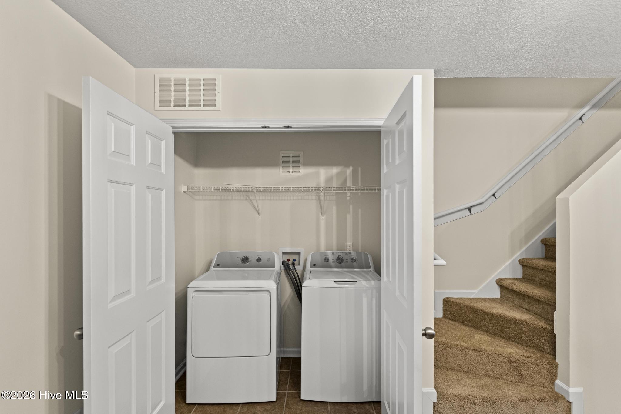 100552450 | Photo 14