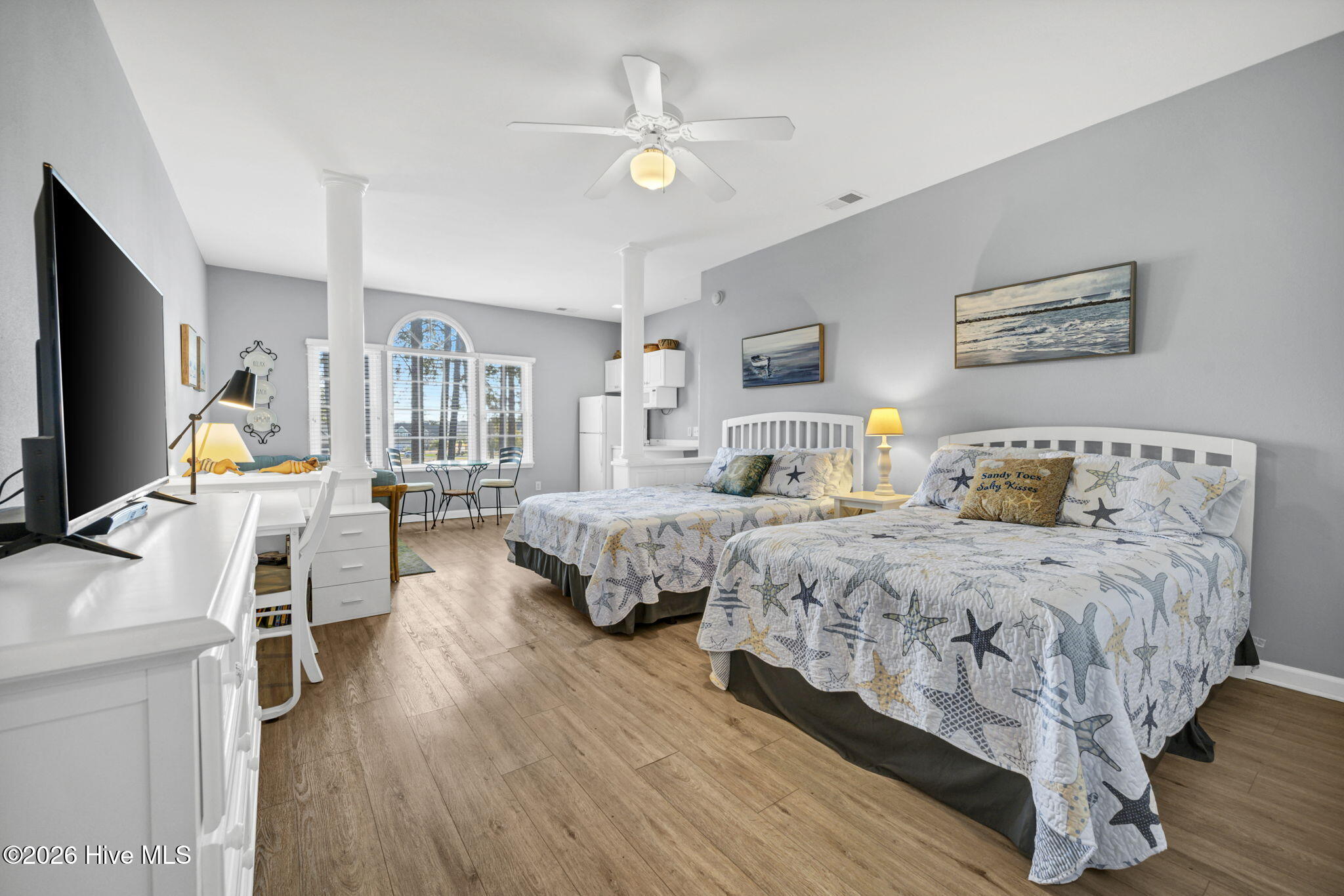 100556541 | Photo 15