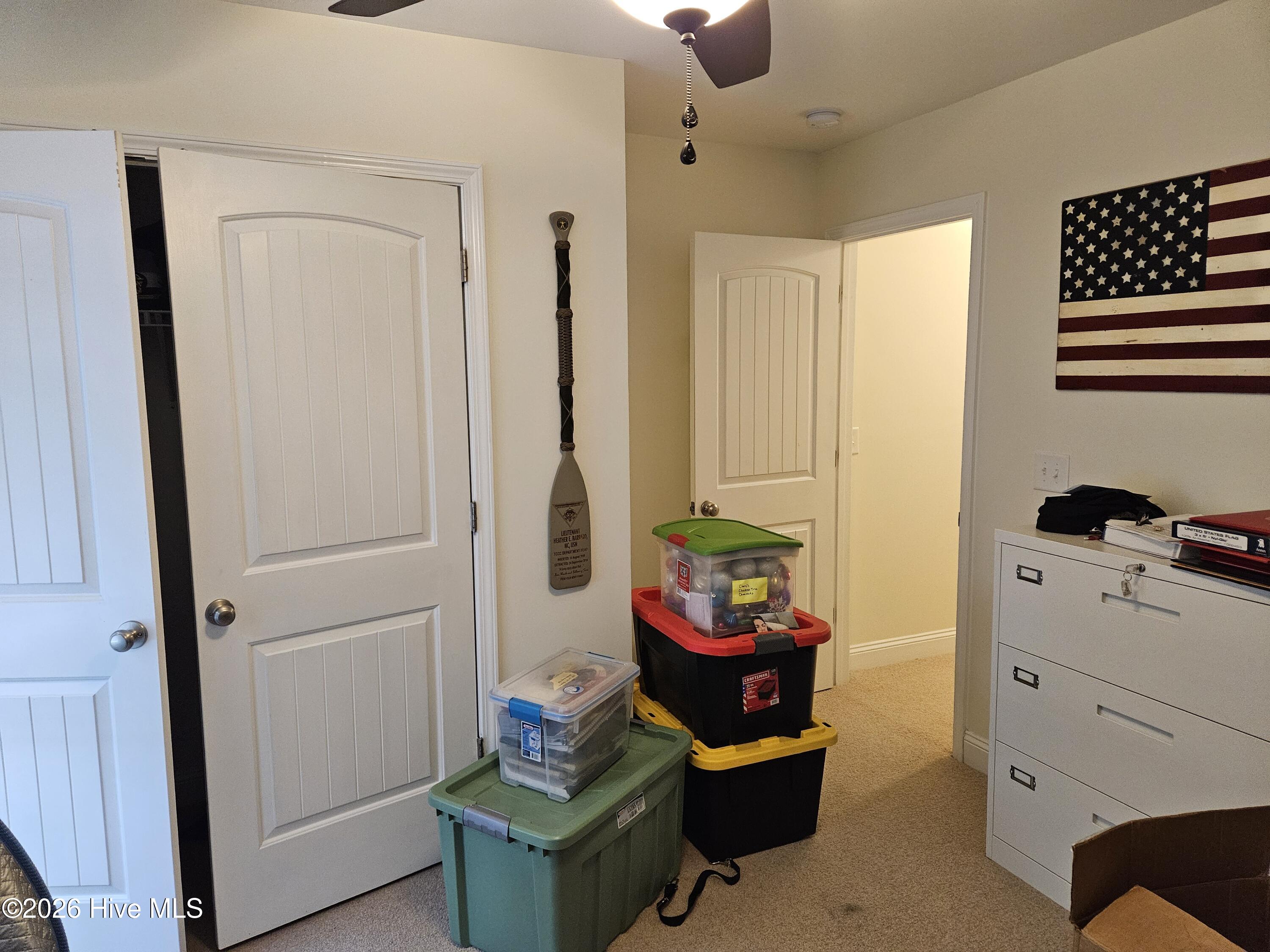 100568261 | Photo 30