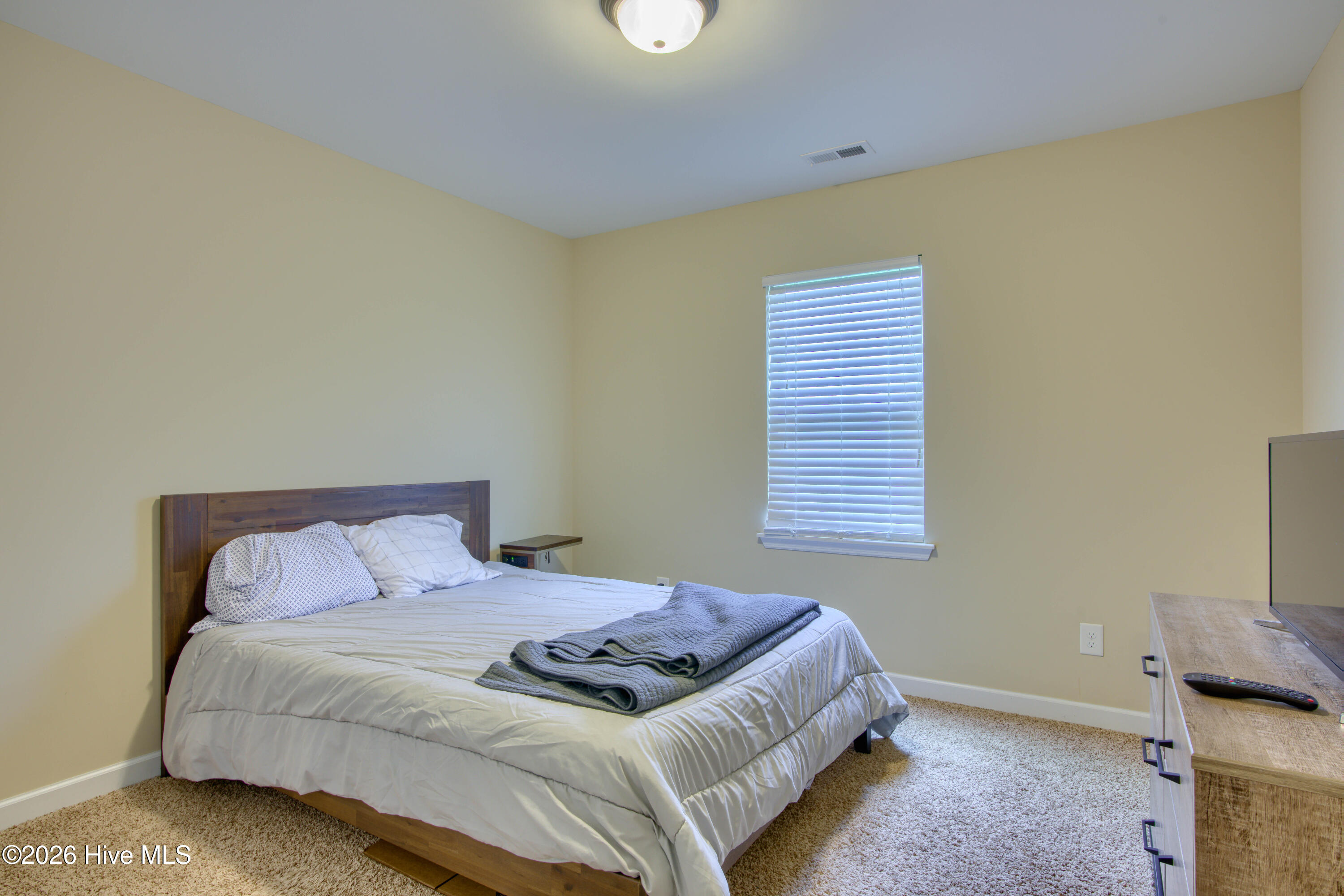 100563081 | Photo 16