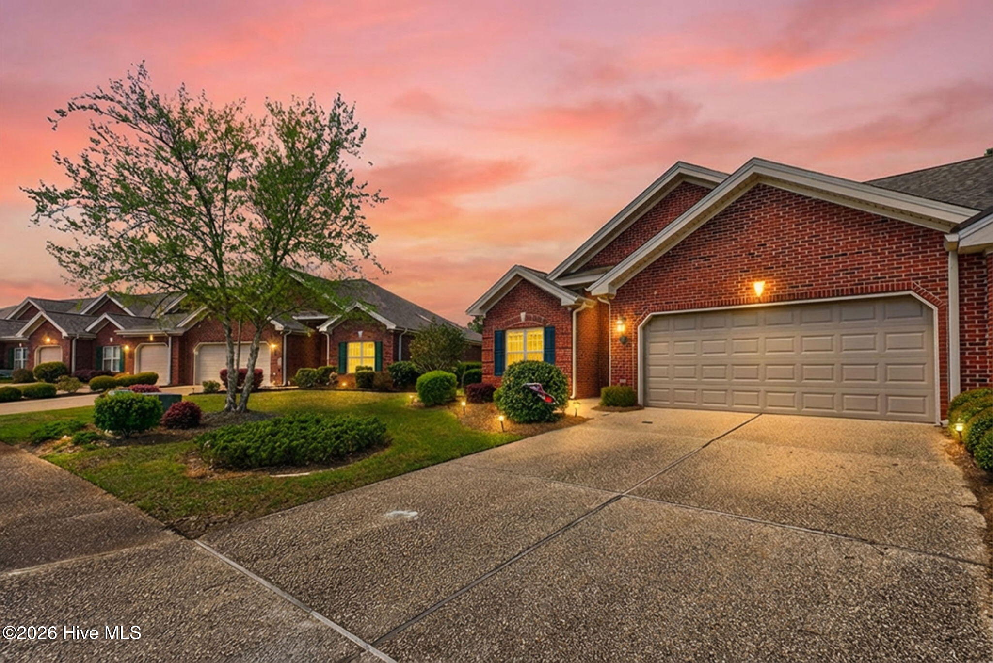 100566097 | Photo 45