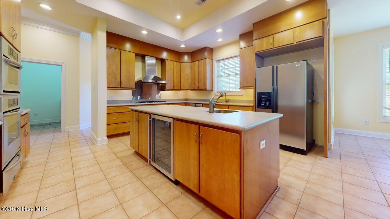 100568487 | Photo 48