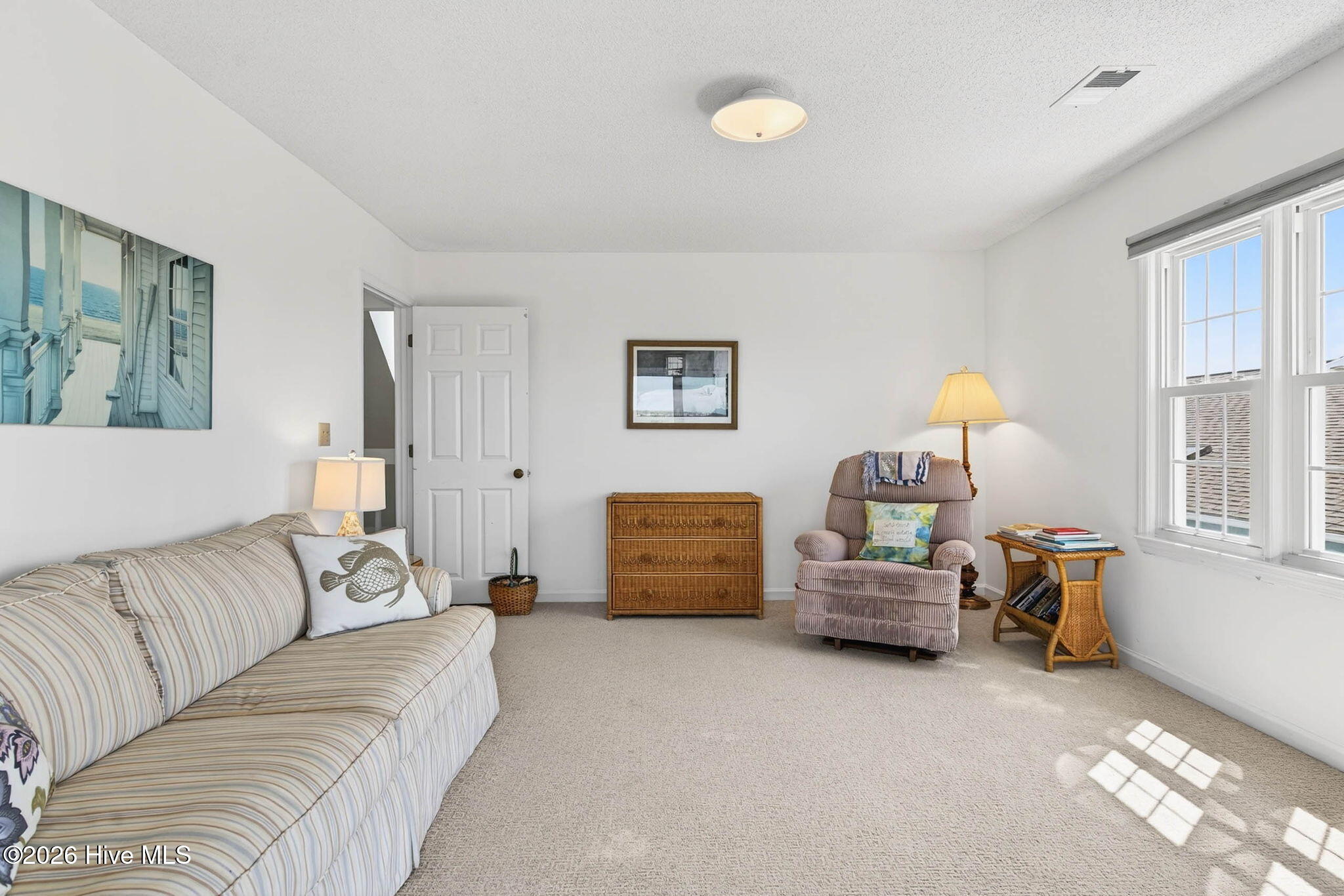 100564703 | Photo 29