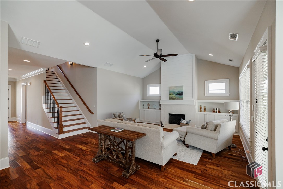 2990 Greenleffe Drive