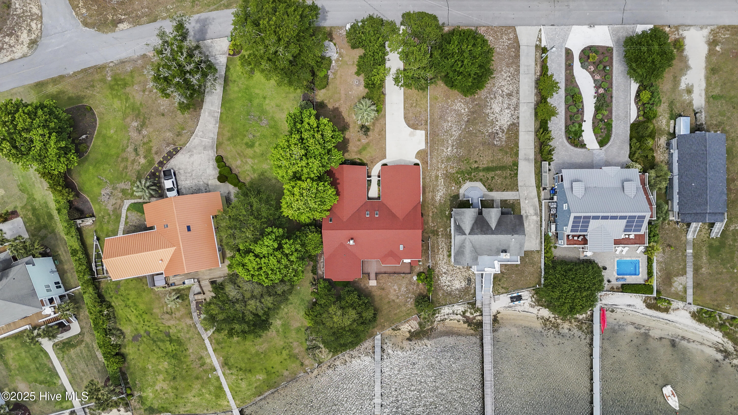 100503584 | Photo 69