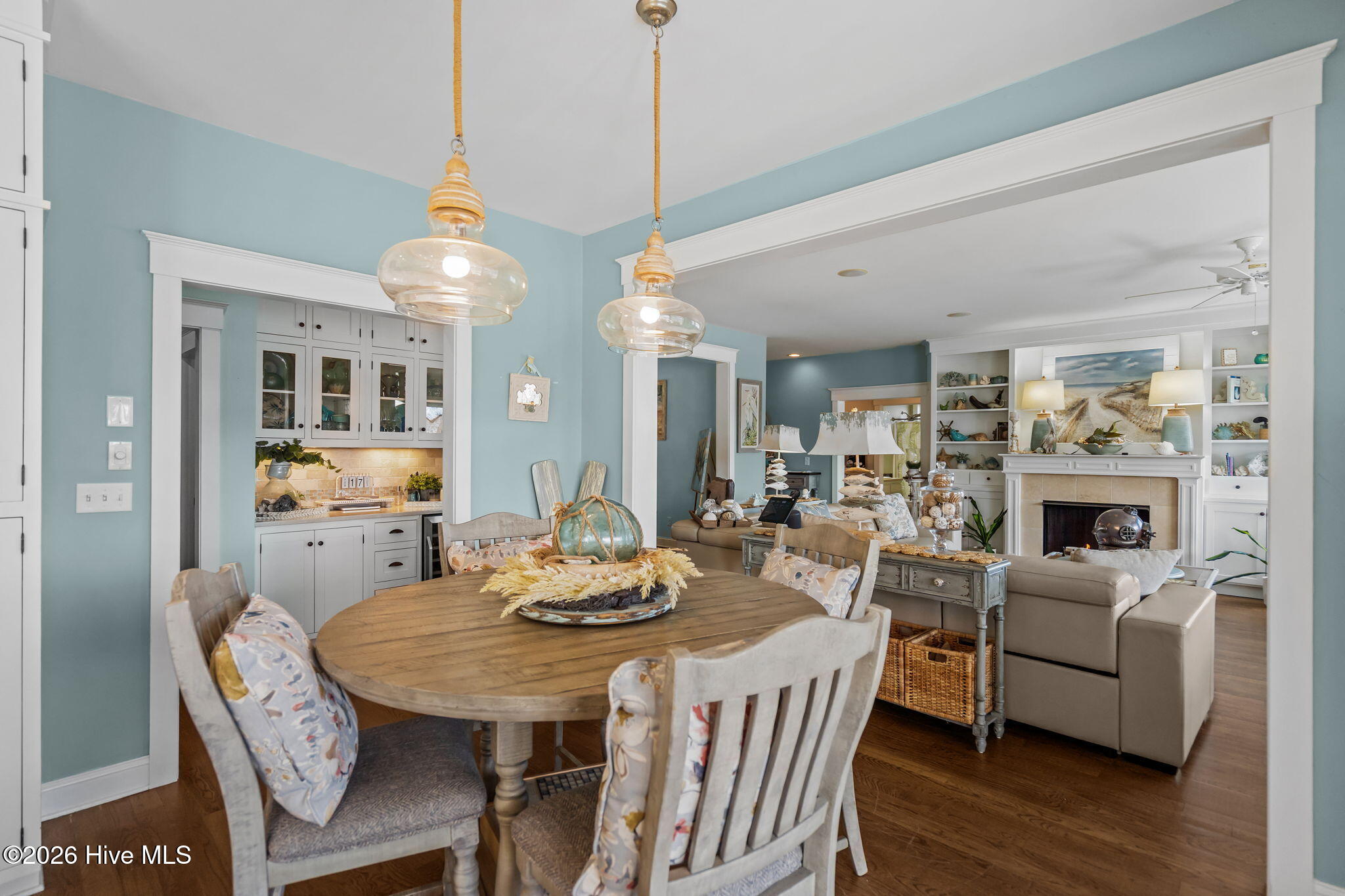 100555800 | Photo 18