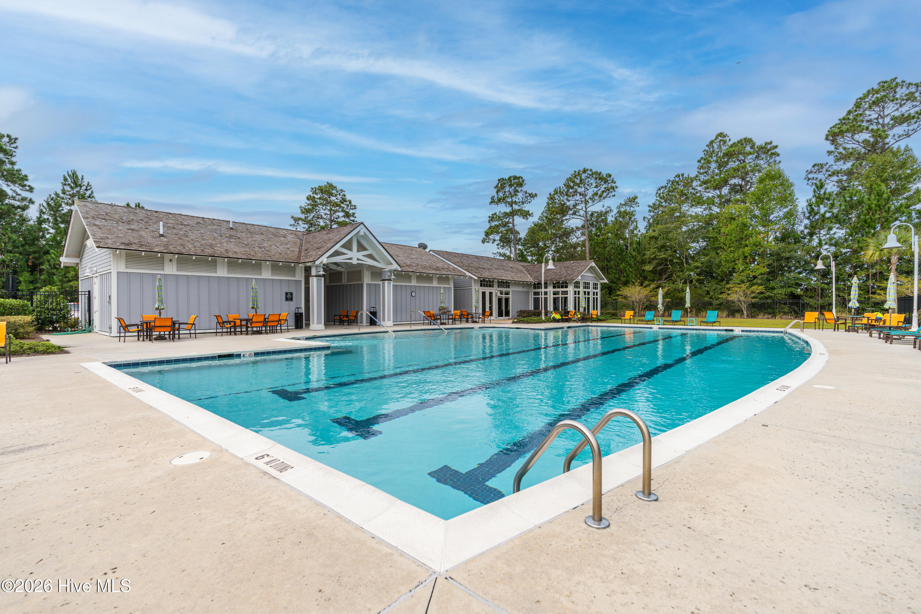 100567650 | Photo 56