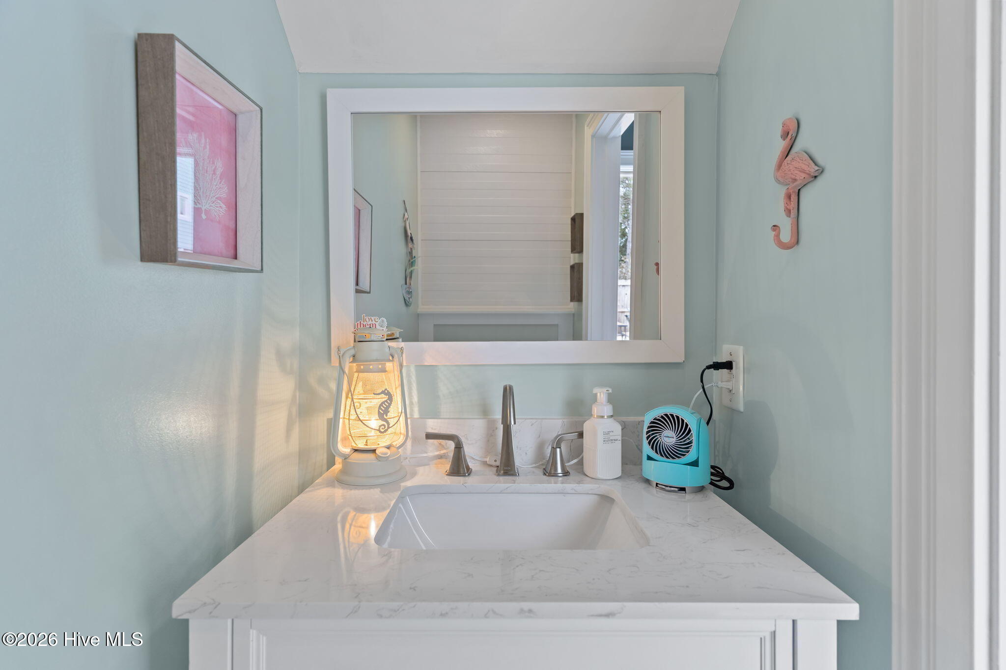 100557179 | Photo 41