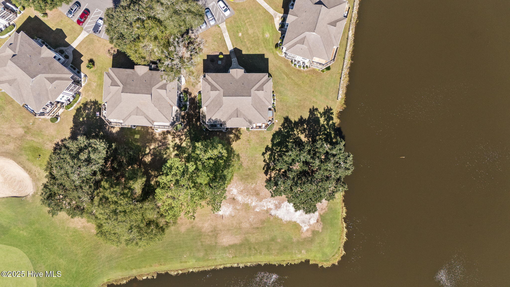 100534962 | Photo 33