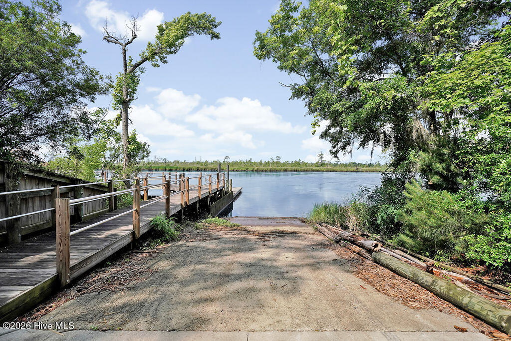 100549849 | Photo 61