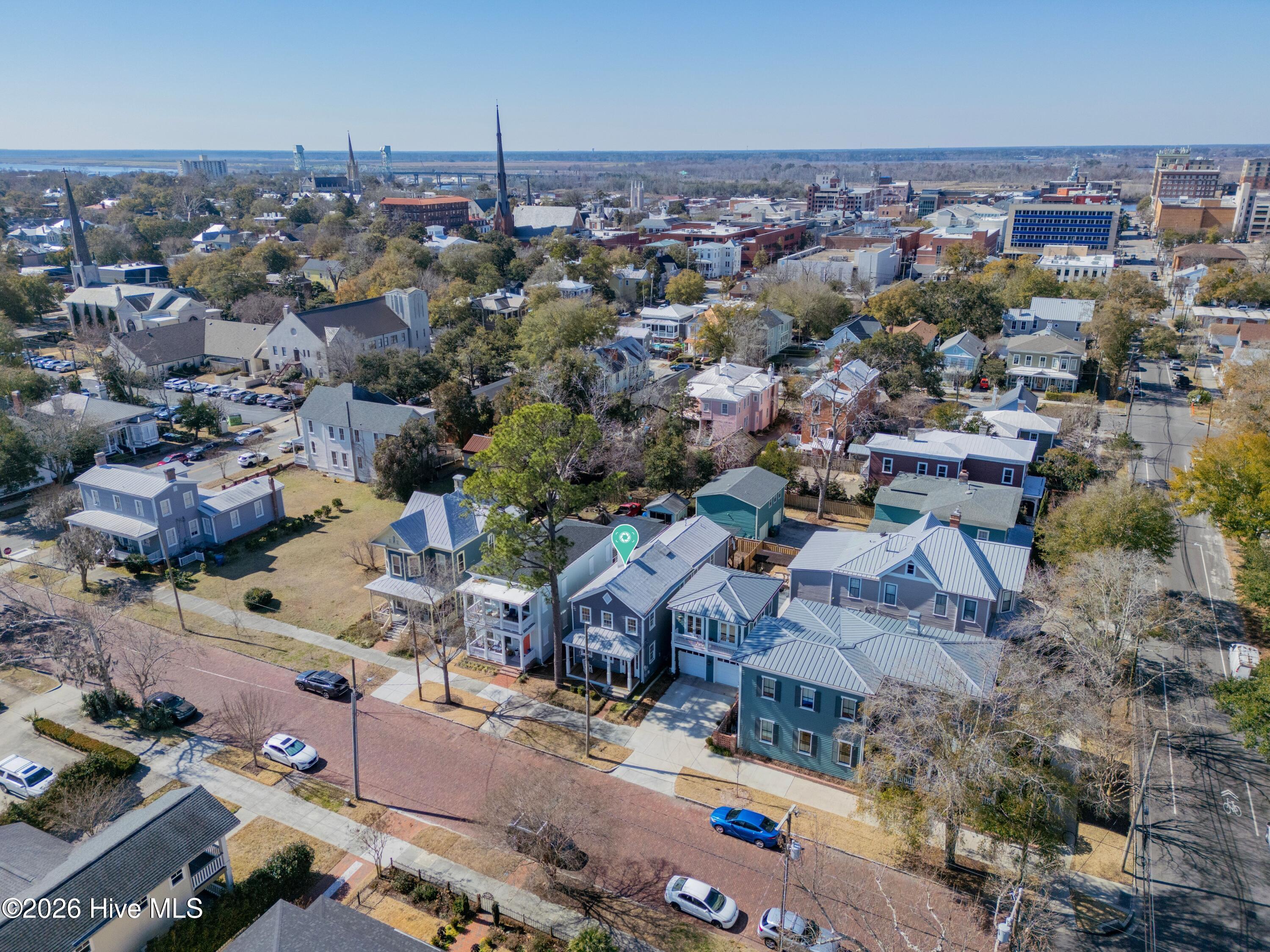 100555907 | Photo 34